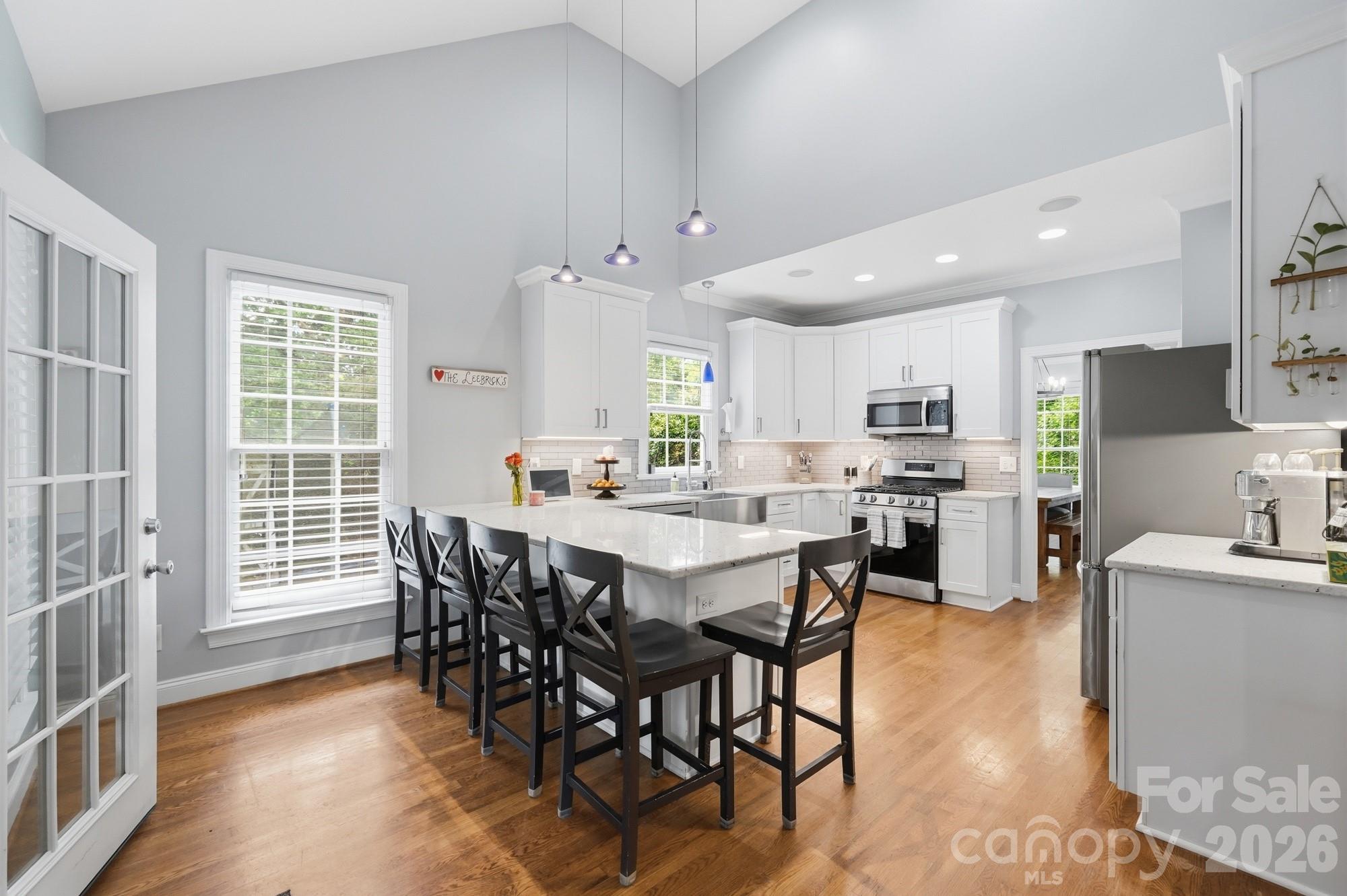 The Oaks On Providence - Residential