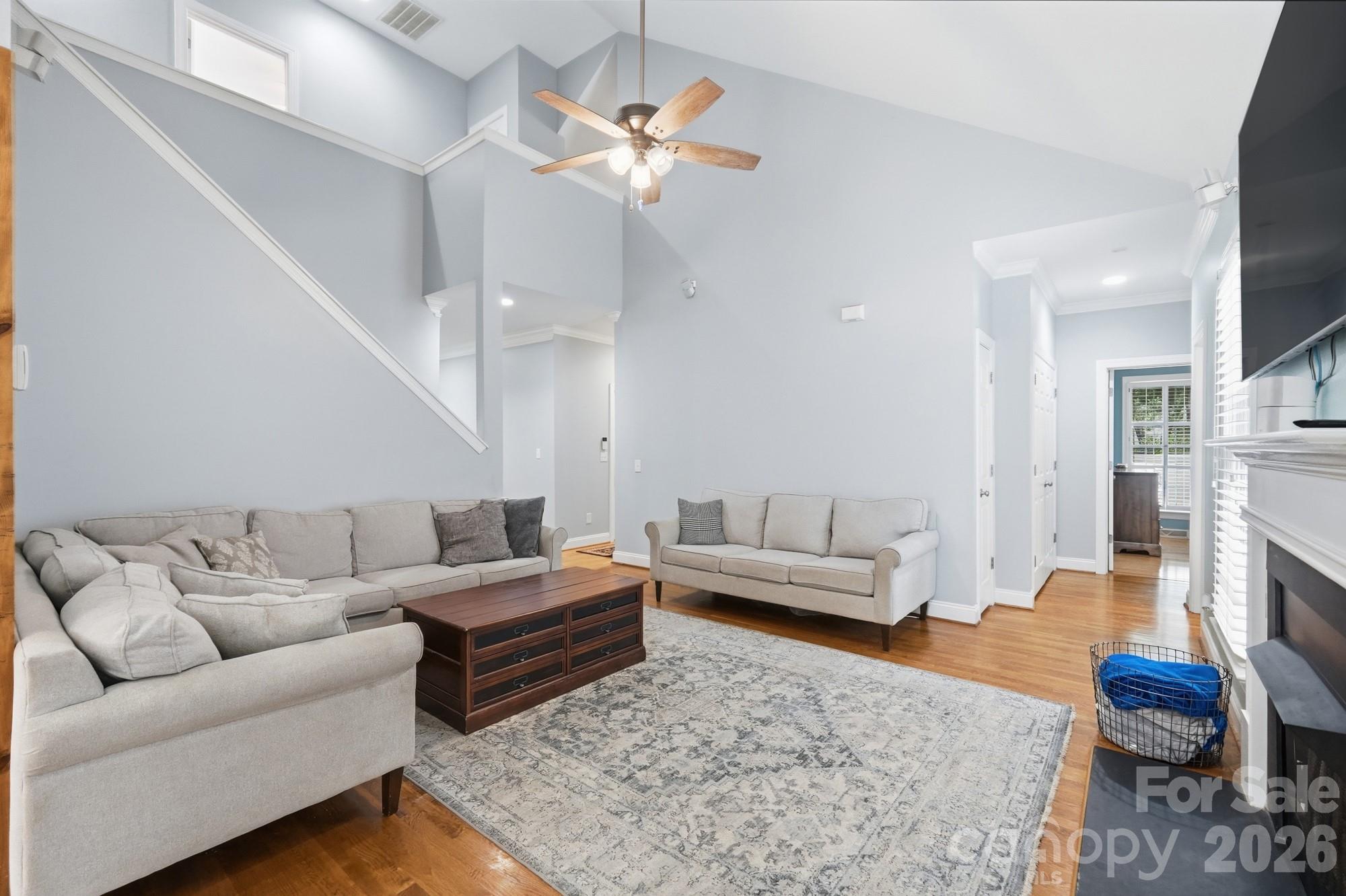 The Oaks On Providence - Residential