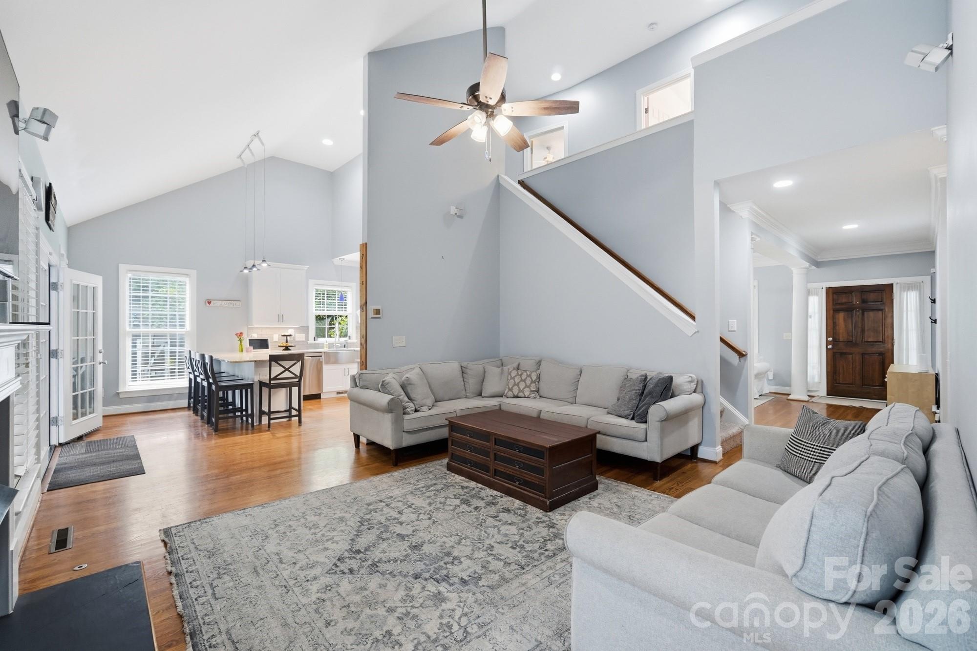 The Oaks On Providence - Residential