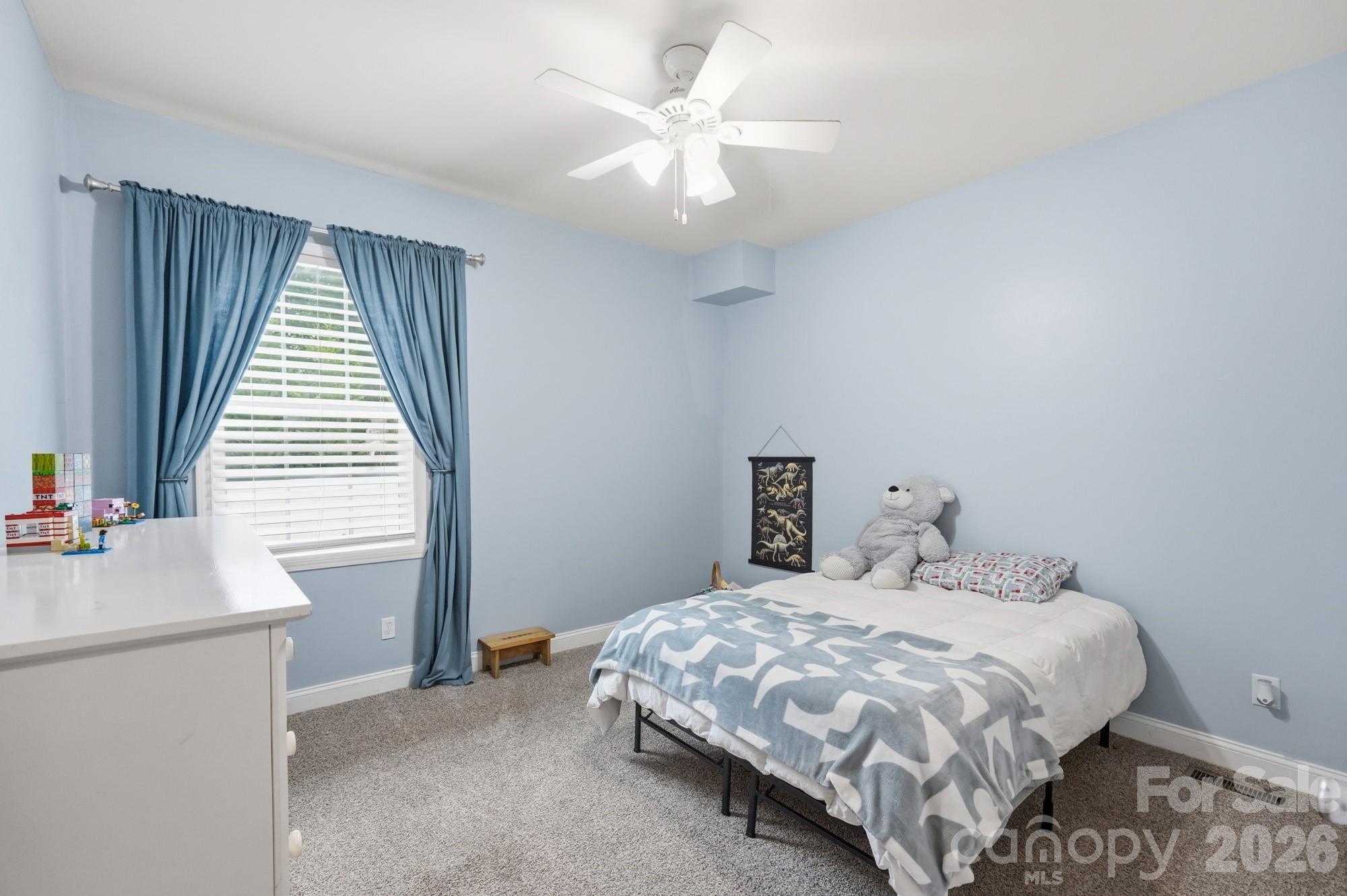The Oaks On Providence - Residential