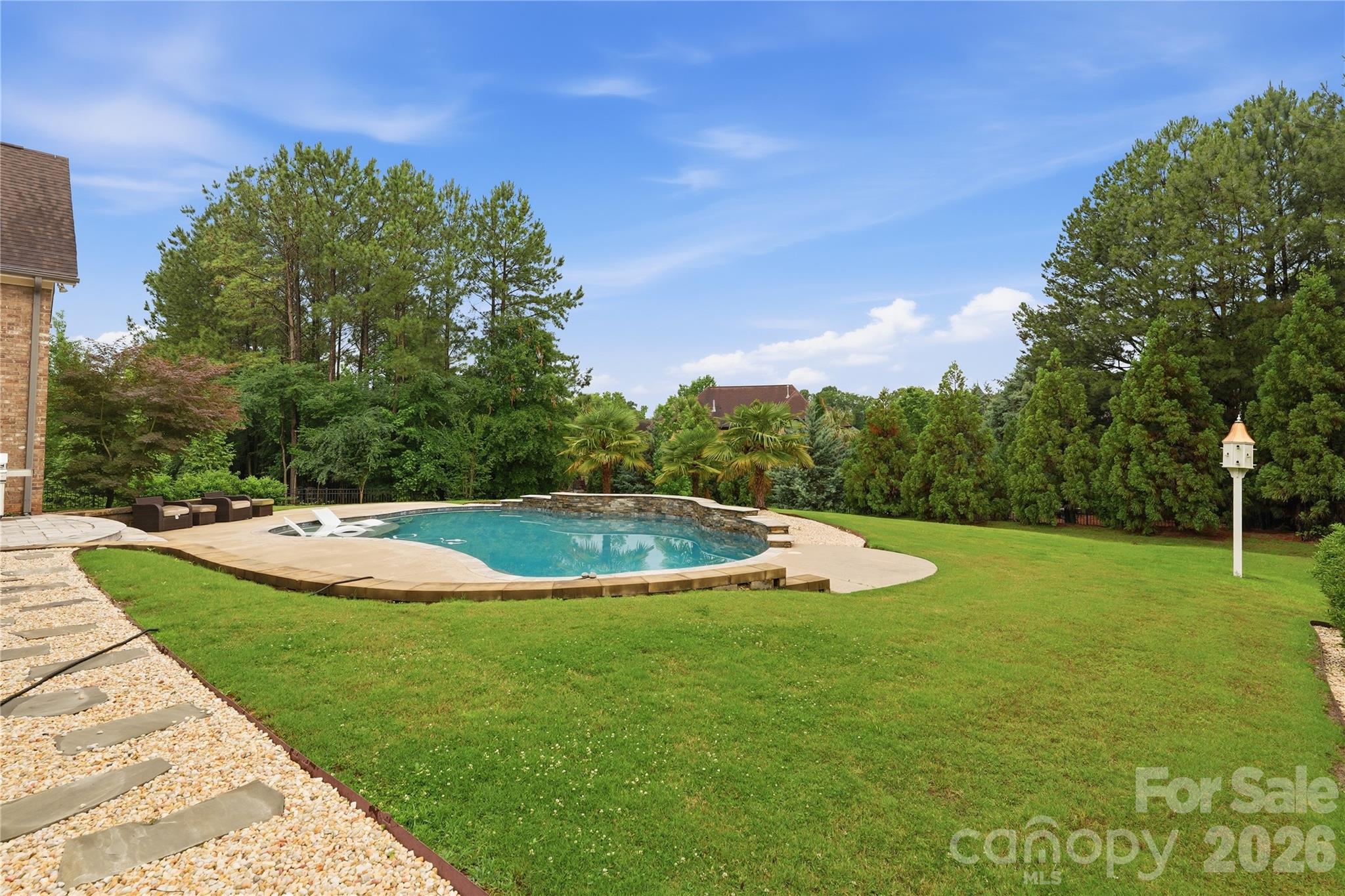 Ladera - Residential