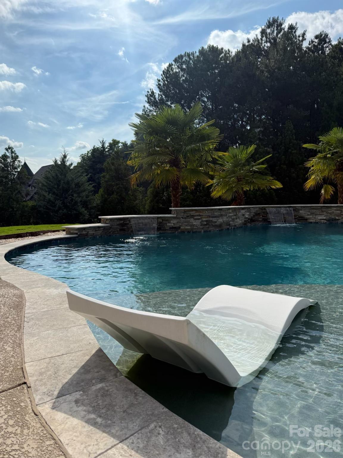 Ladera - Residential