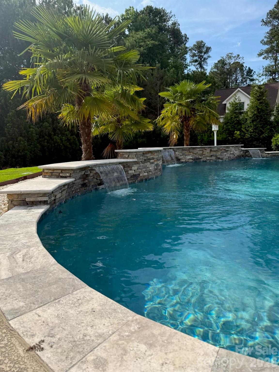 Ladera - Residential