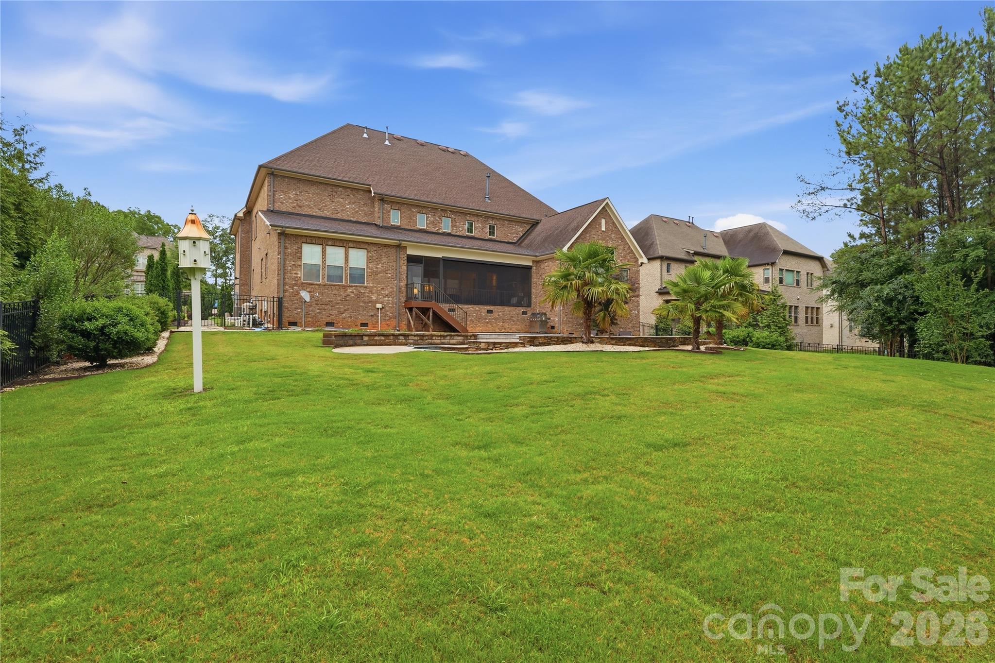 Ladera - Residential