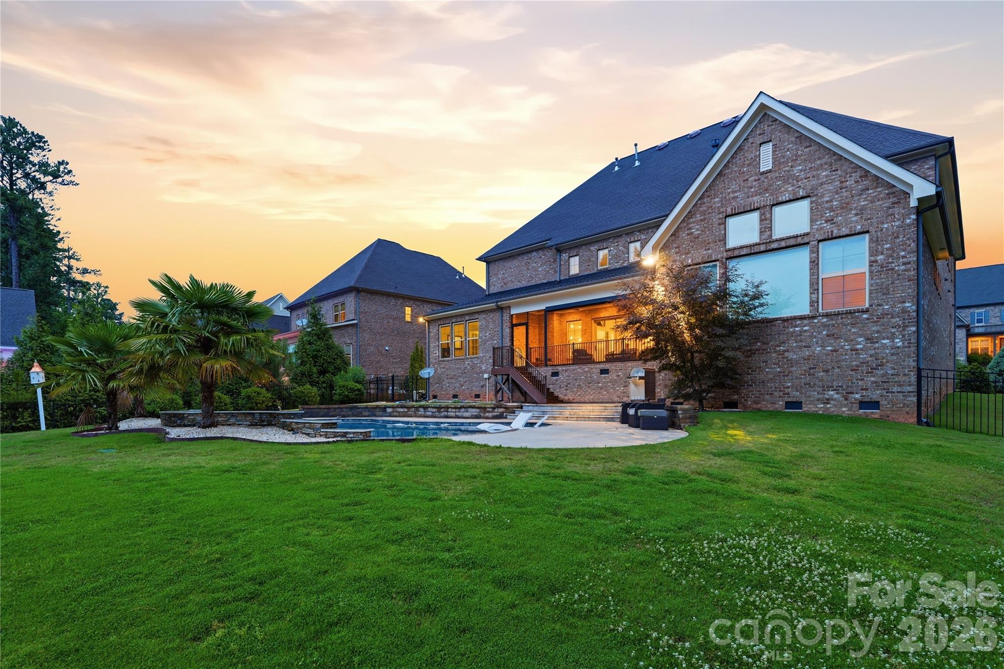 Ladera - Residential