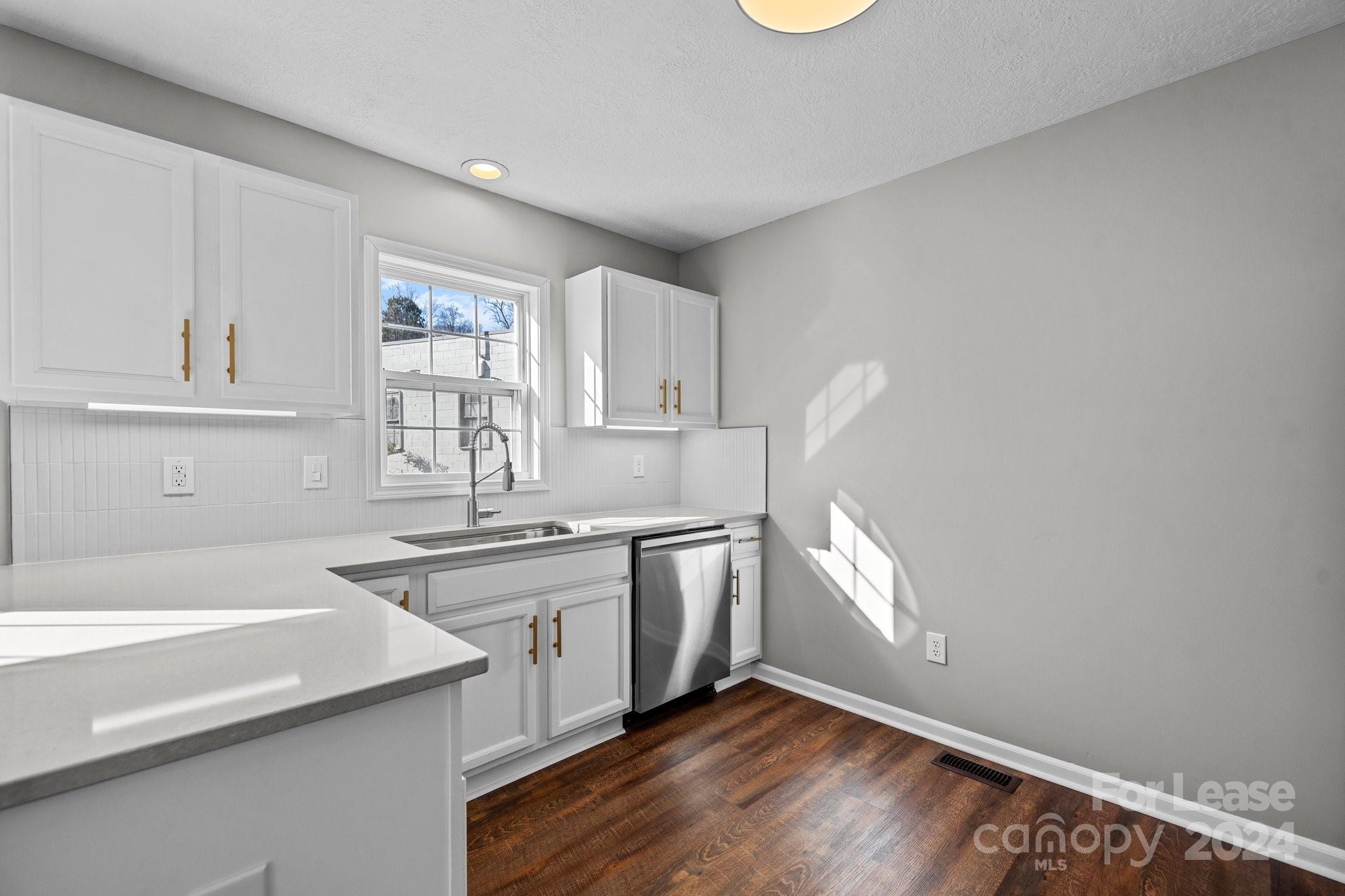 Reid Park - Residential Lease