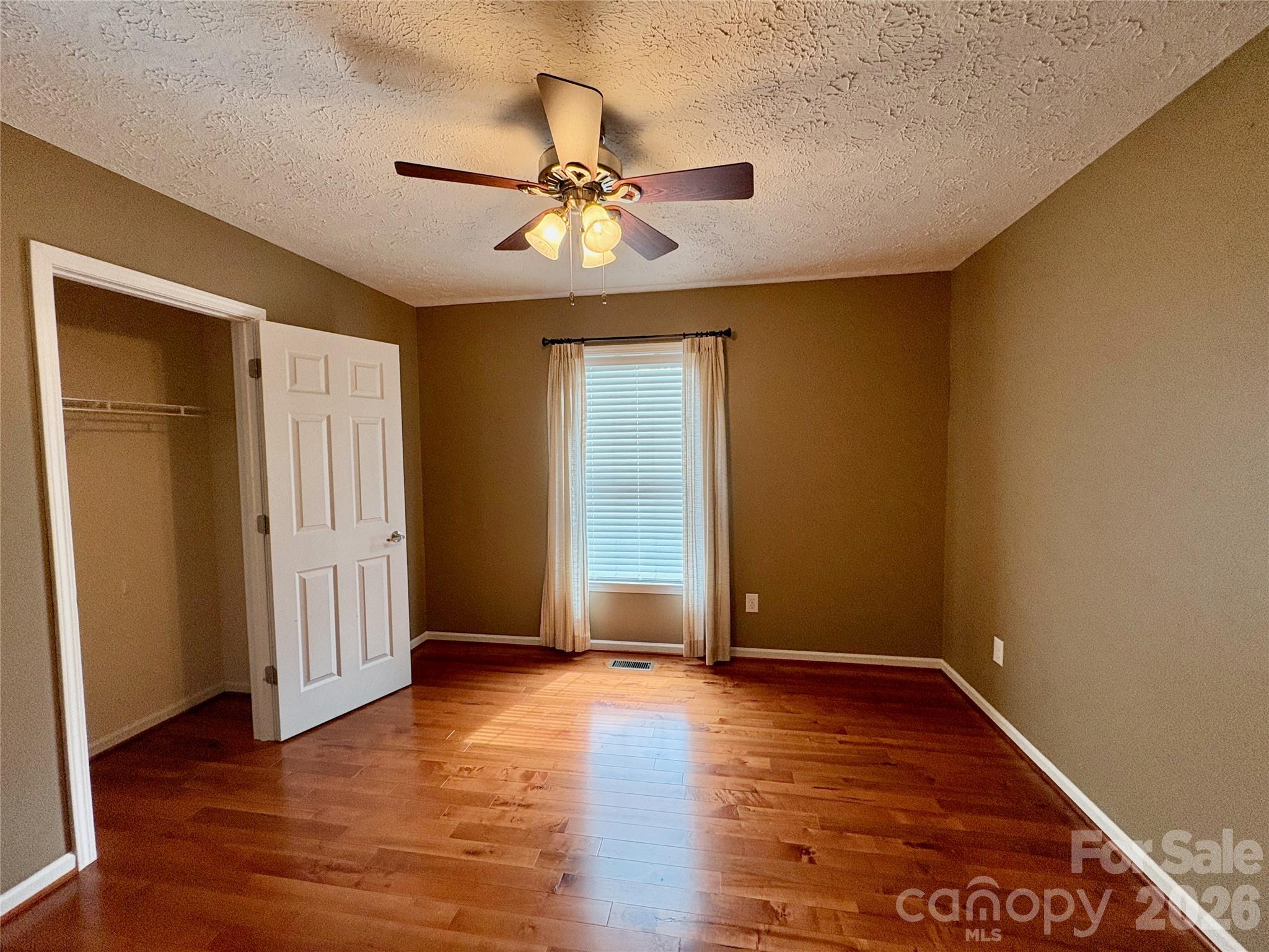 Addison Creek - Residential