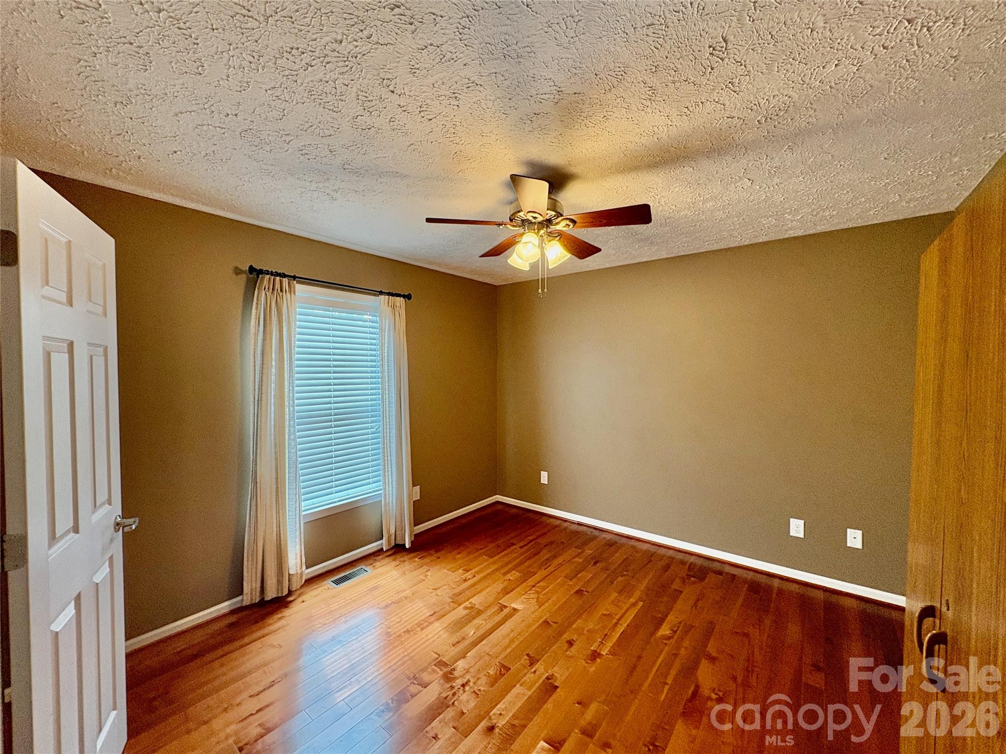 Addison Creek - Residential