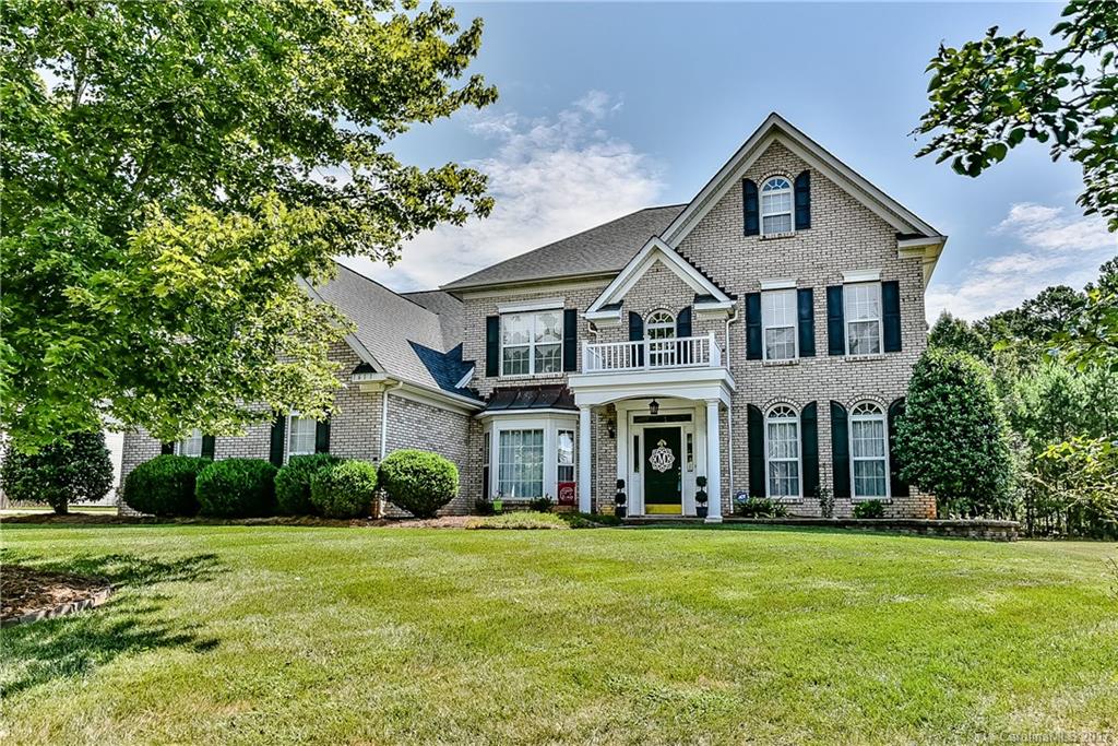 Beautiful 5 bed/bonus home on a cul-de-sac street in Stonegate featuring an open floorplan, quartz countertops, Pergo floor in kitchen, 1/2 bath & laundry, office w/French doors, flex space on main, dual staircases, large bed/bonus w/extra storage and more! Exterior features side load 3 car garage, full irrigation, large back patio & fire pit area for entertaining! Upgraded roof in 2012, both HVAC systems replaced (2013, 2015), newer hot water heater 2015. Great location! Cuthbertson Schools!