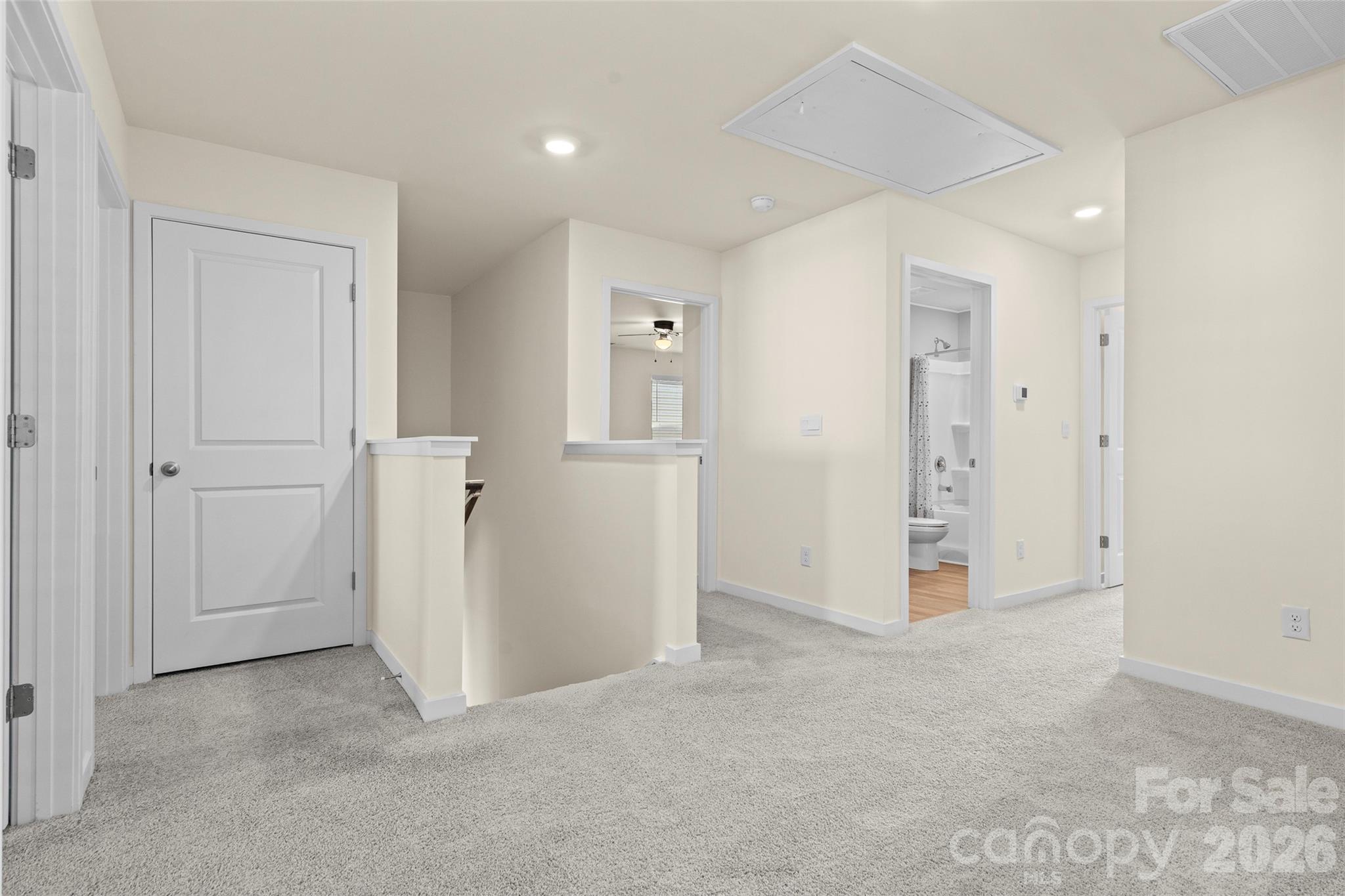 The Hamptons at Hickory - Residential