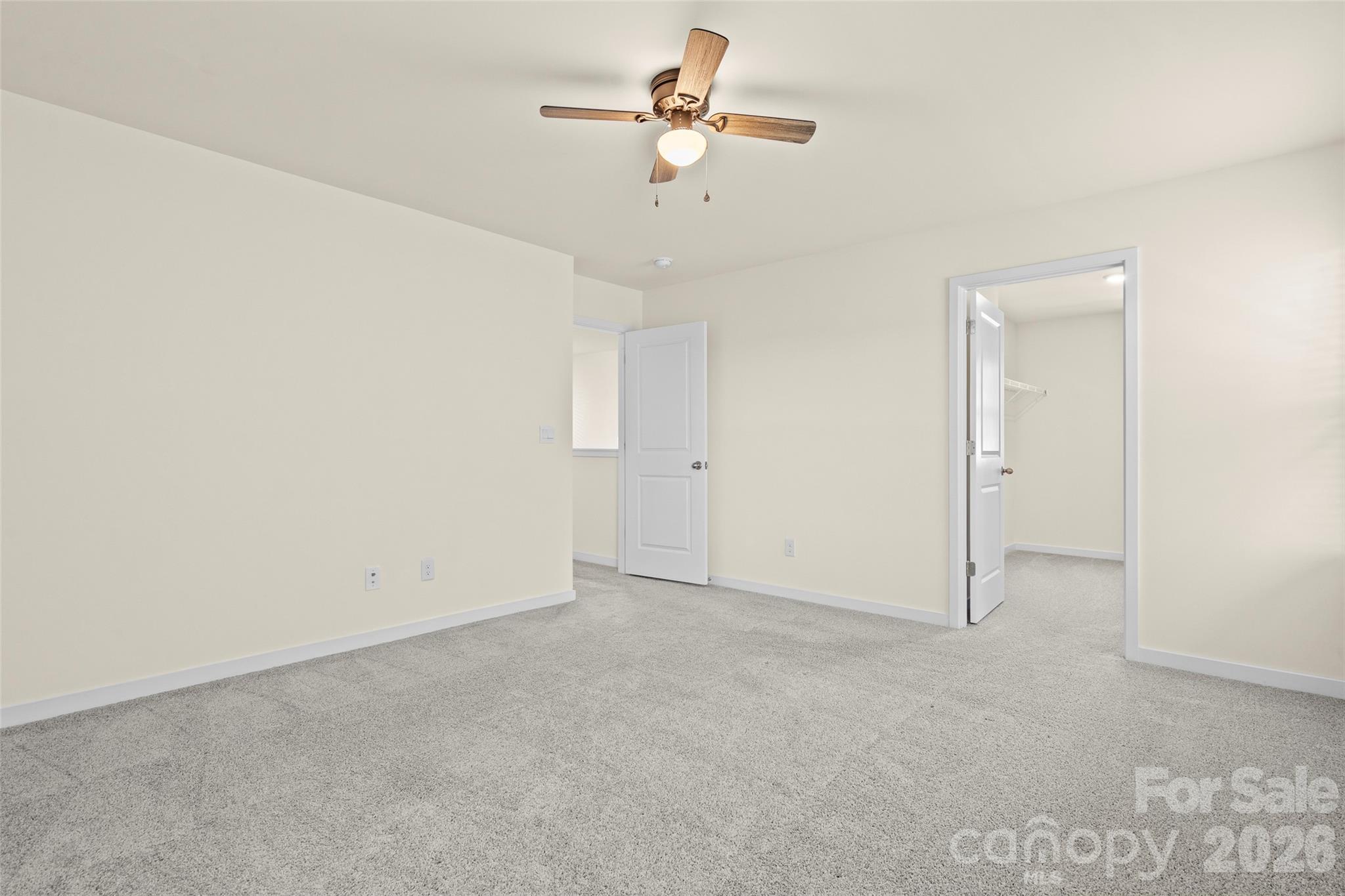 The Hamptons at Hickory - Residential