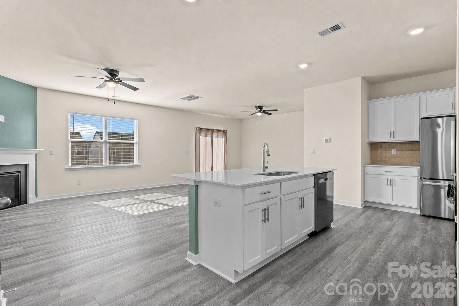 The Hamptons at Hickory - Residential