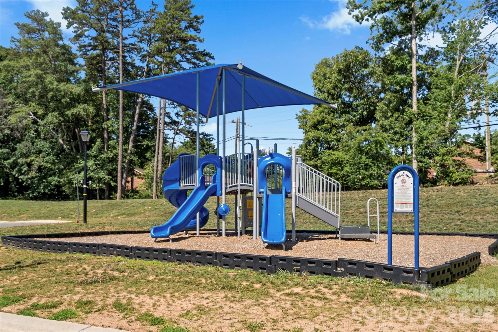 The Hamptons at Hickory - Residential