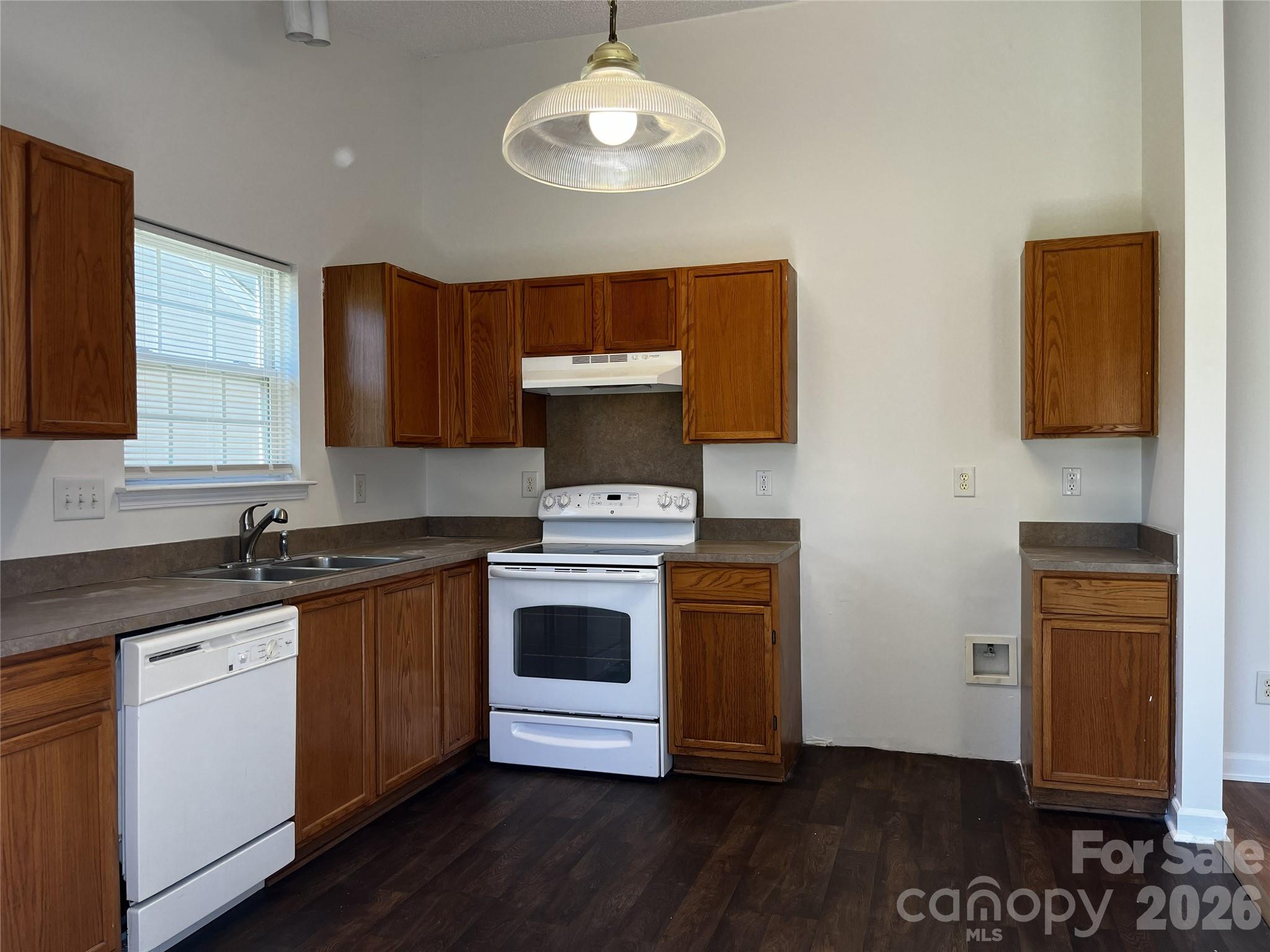 Creekside At Coulwood - Residential