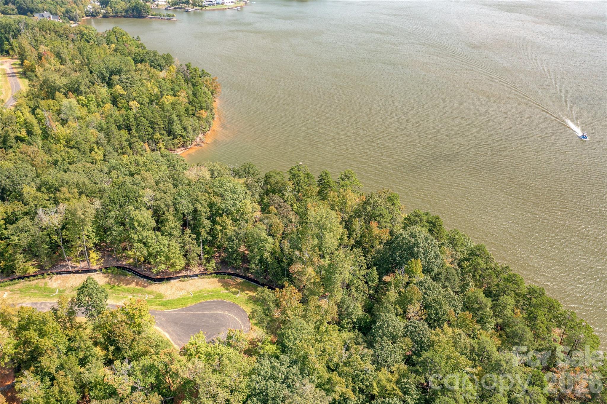 McLean - South Shore - Land