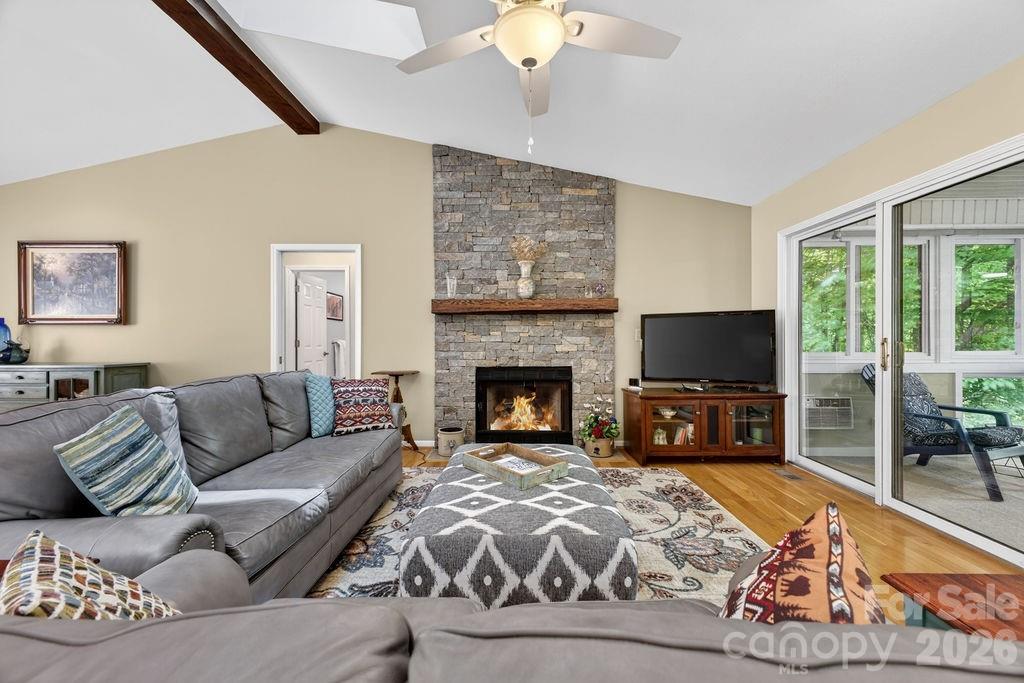 Cummings Cove - Residential