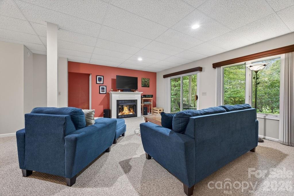 Cummings Cove - Residential