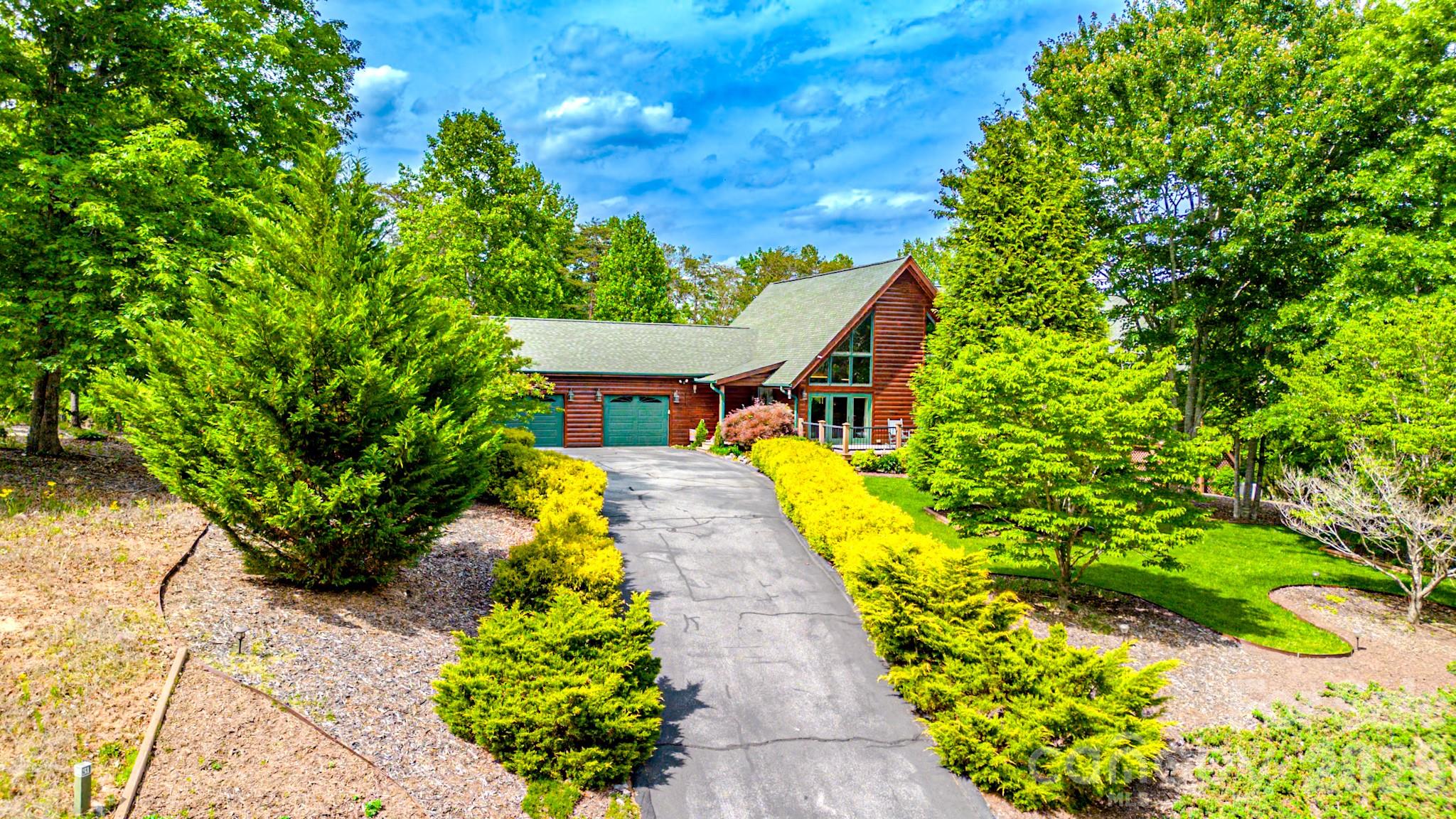 The Estates At Greenhill - Residential