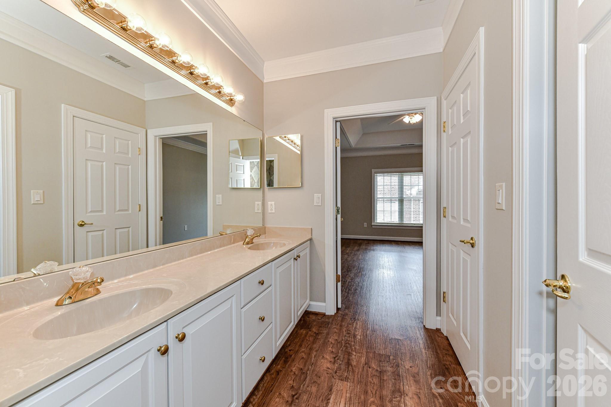 Windsor Oaks - Residential