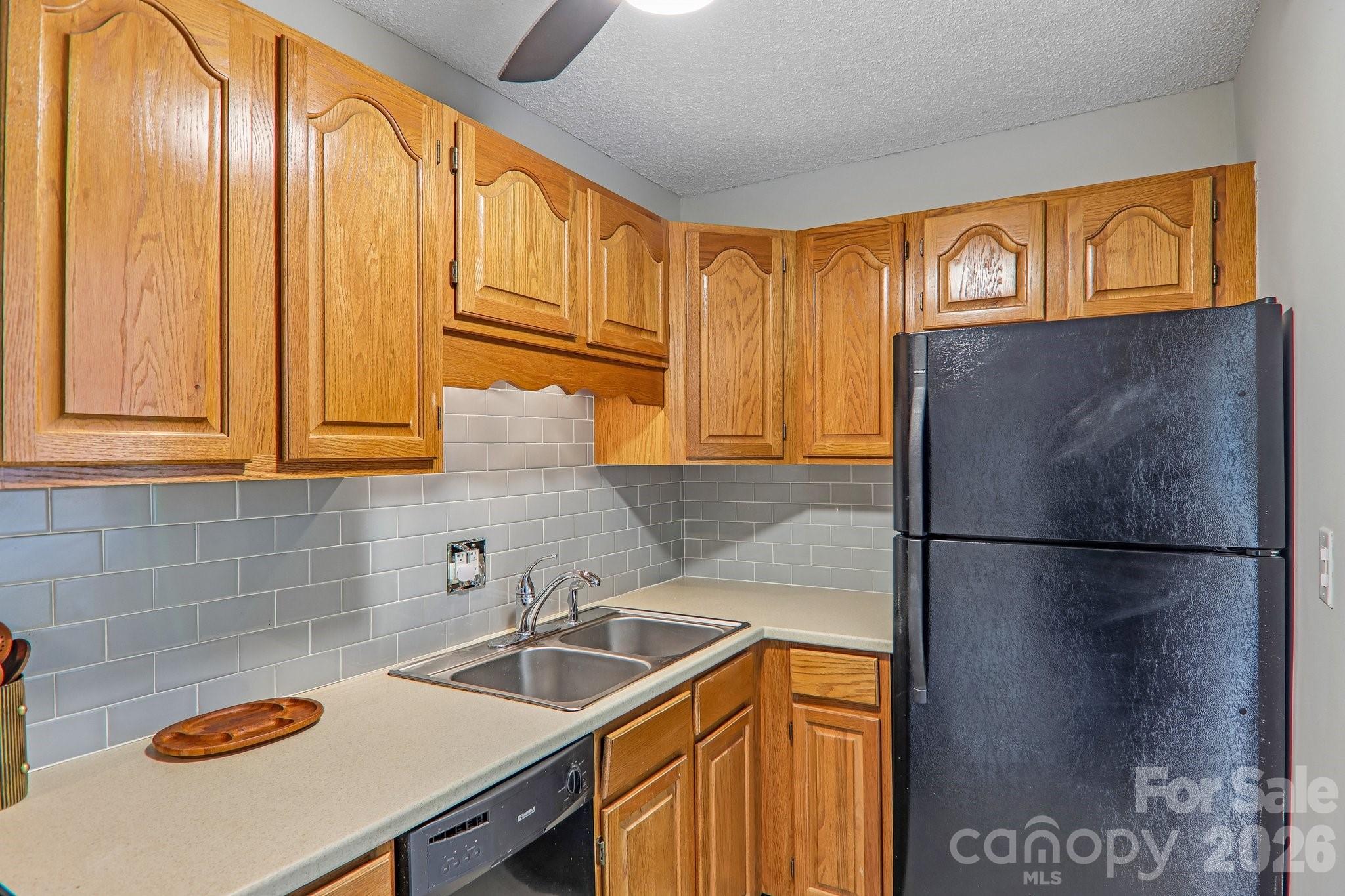Sunset Ridge Condominiums - Residential