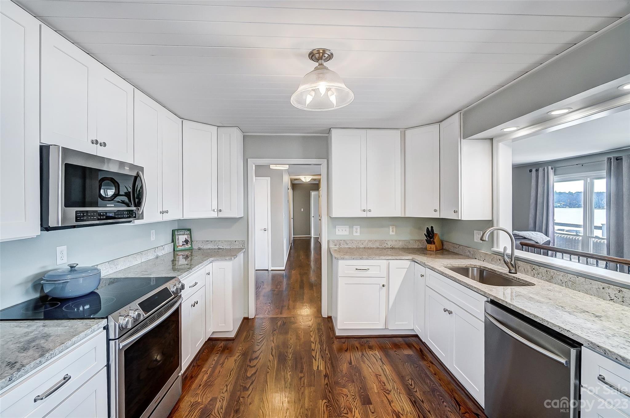 Tega Cay - Residential