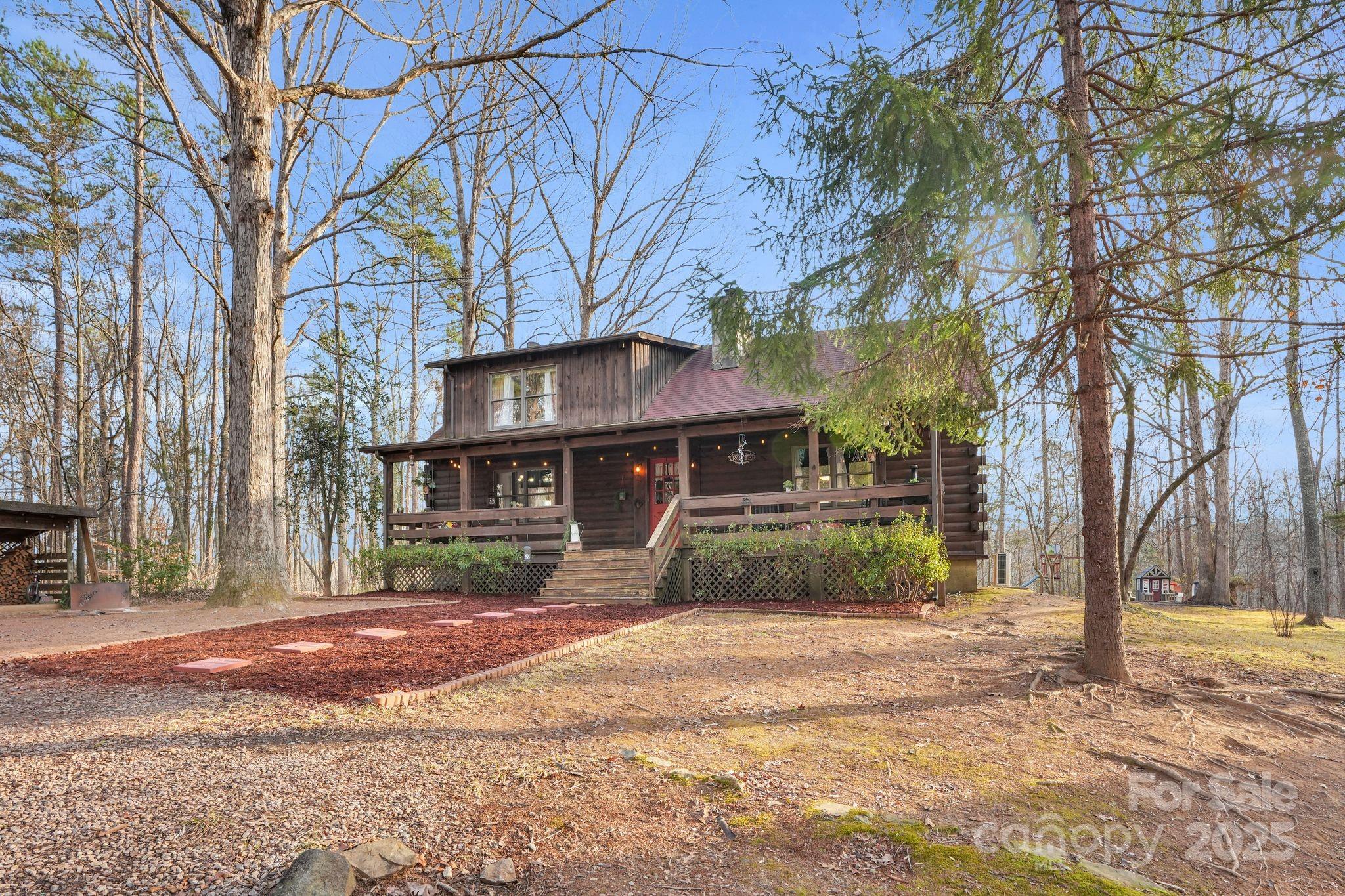 Woodland Knoll - Residential