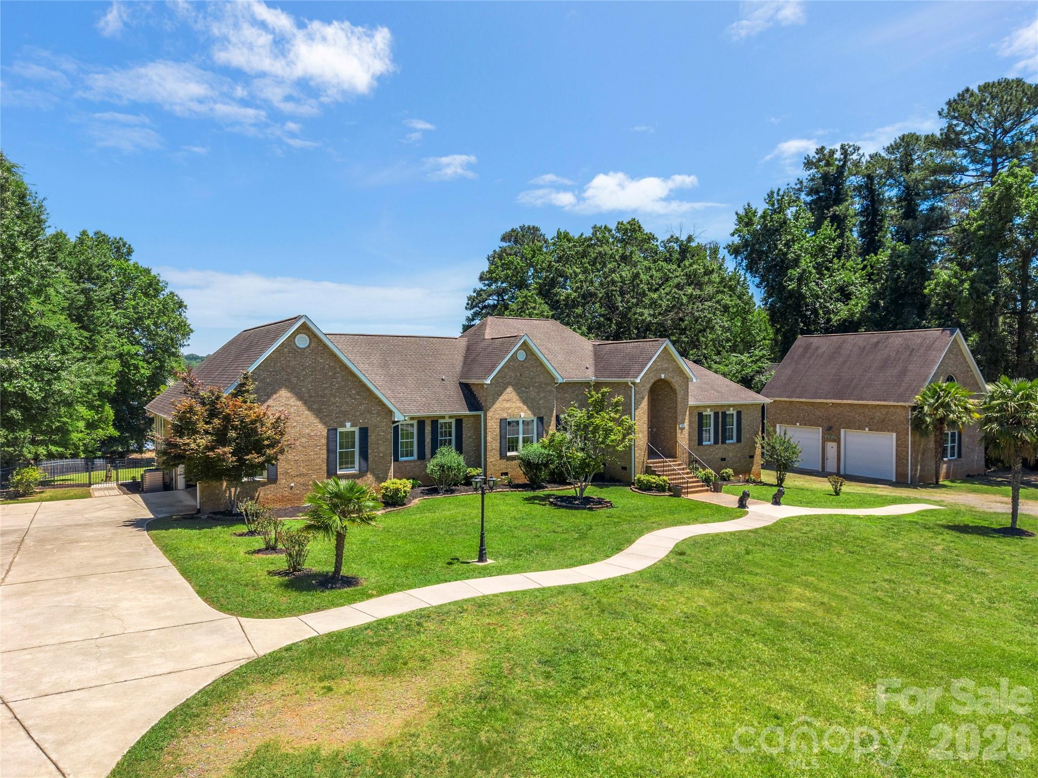 Tioga Pointe - Residential