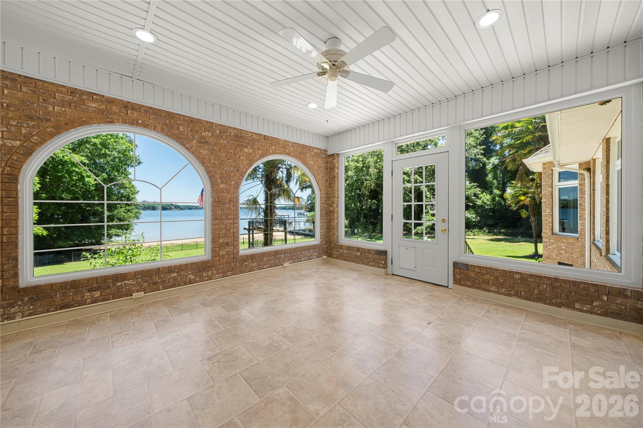 Tioga Pointe - Residential