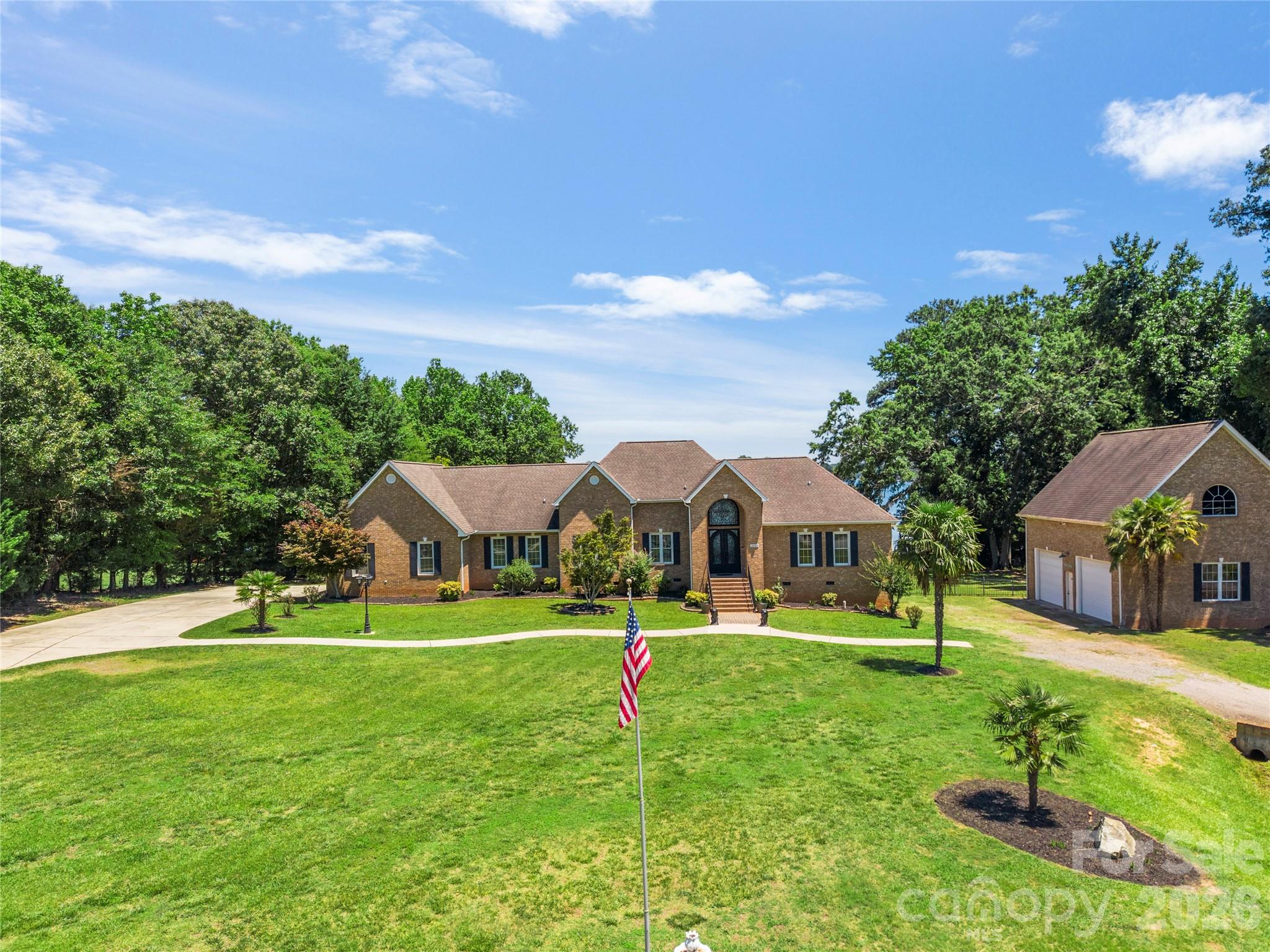 Tioga Pointe - Residential