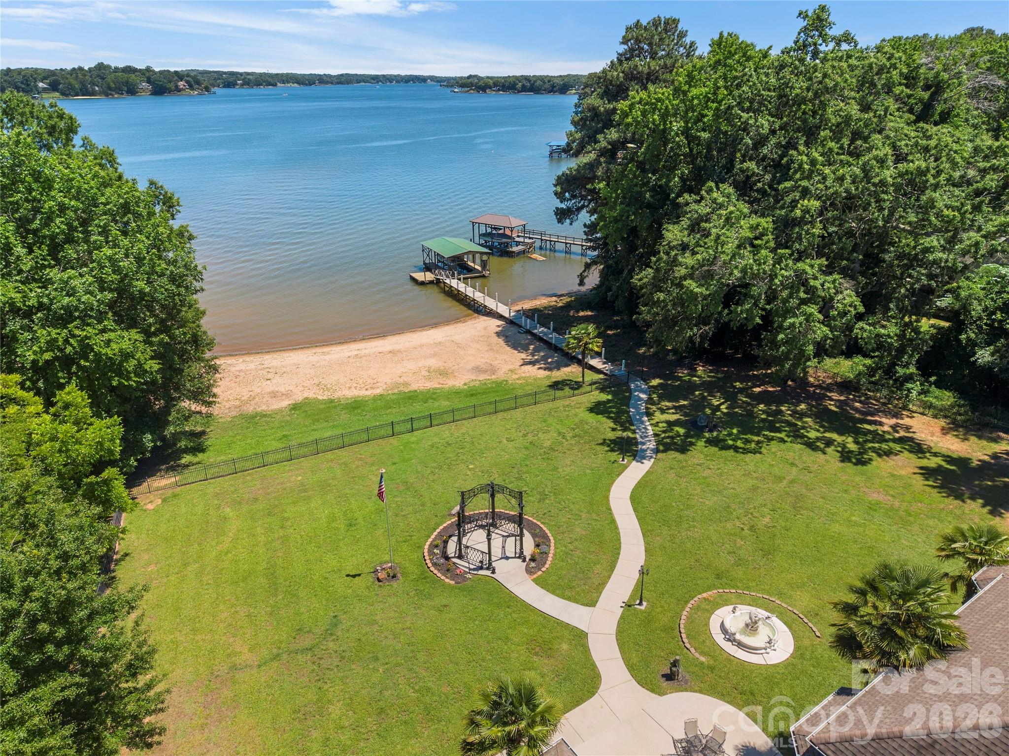 Tioga Pointe - Residential
