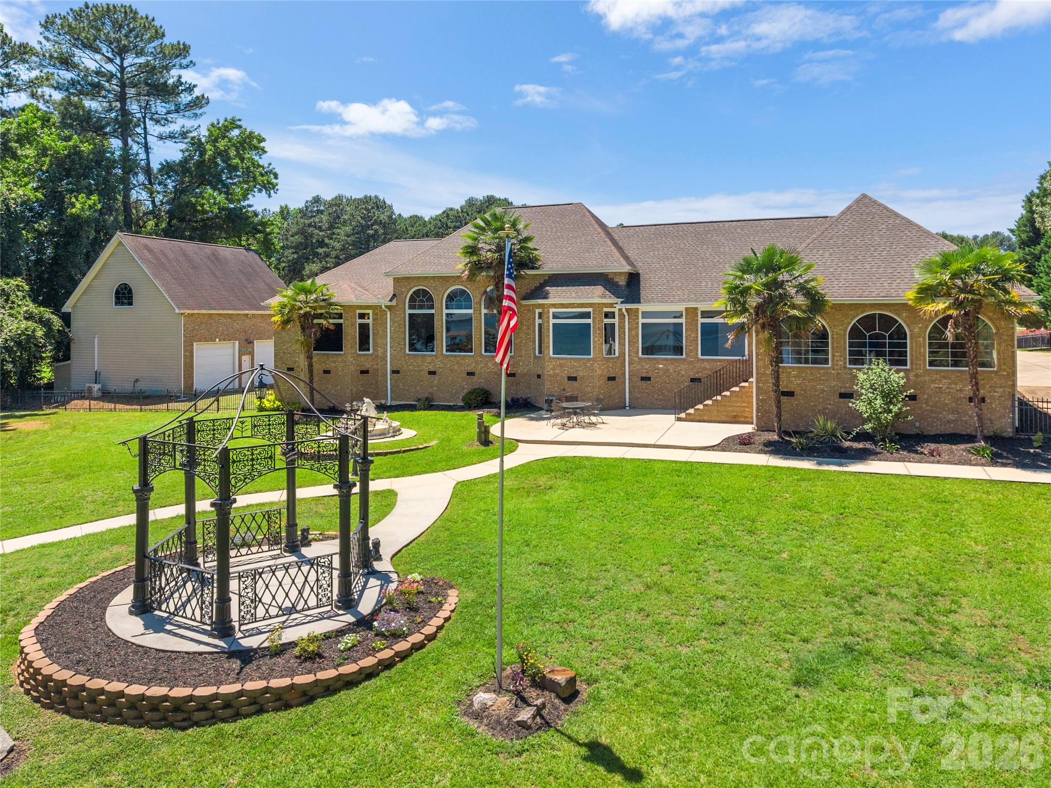 Tioga Pointe - Residential