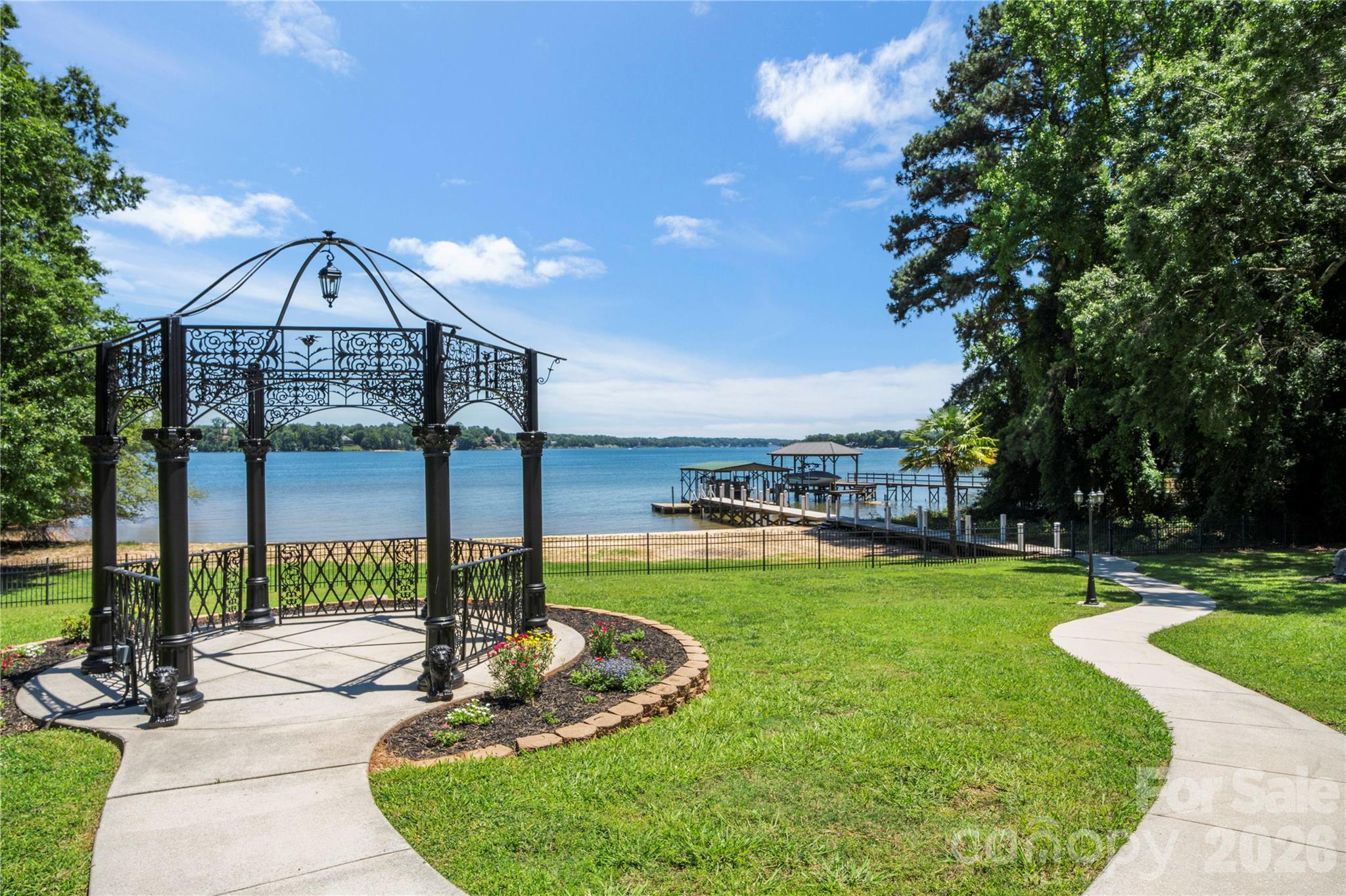 Tioga Pointe - Residential