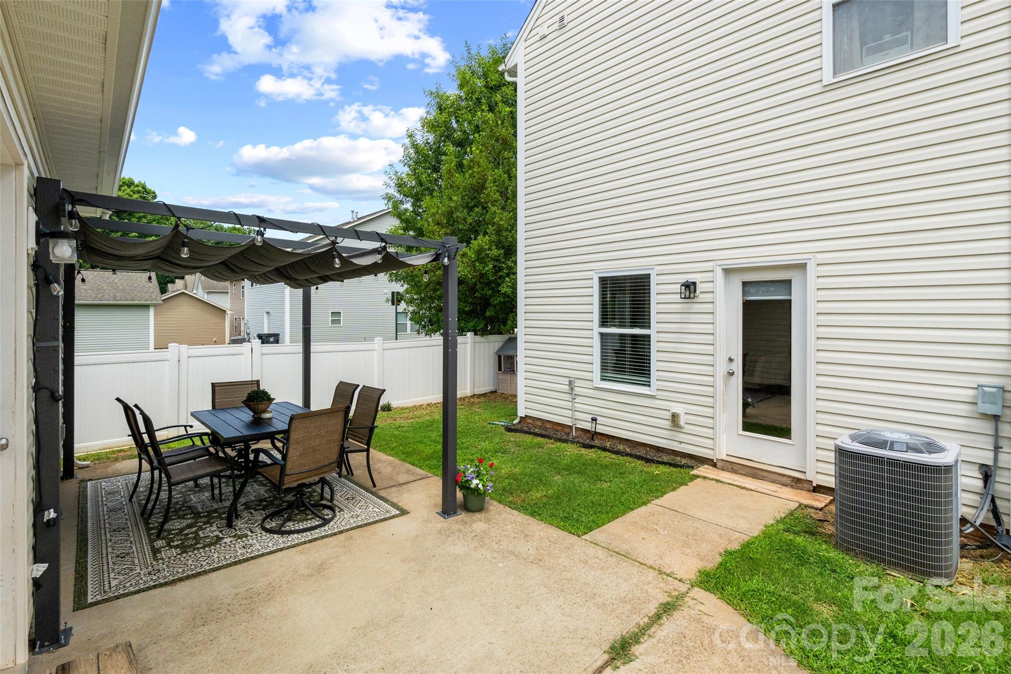 The Oaks at McIlwaine - Residential