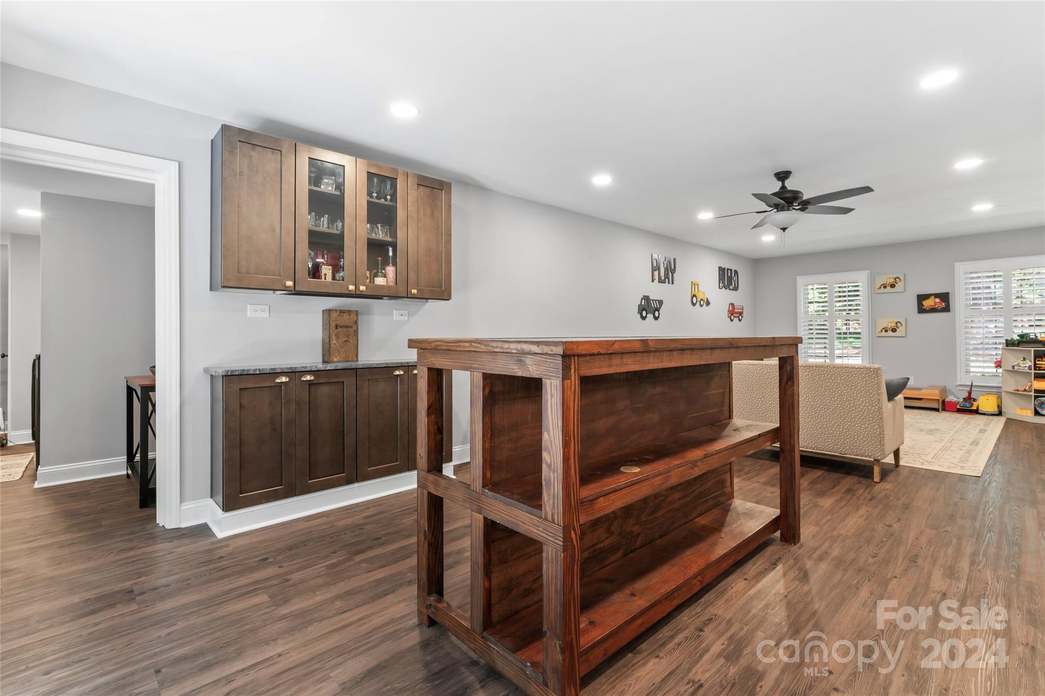 Black Horse Run - Residential