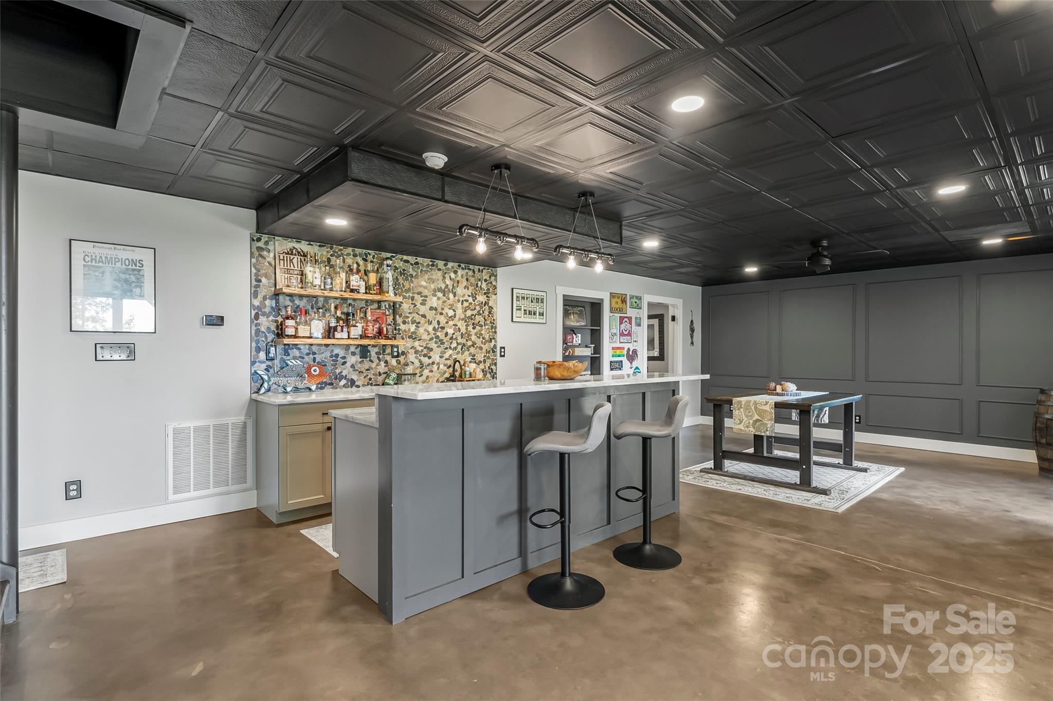 Old Wildlife Club - Residential
