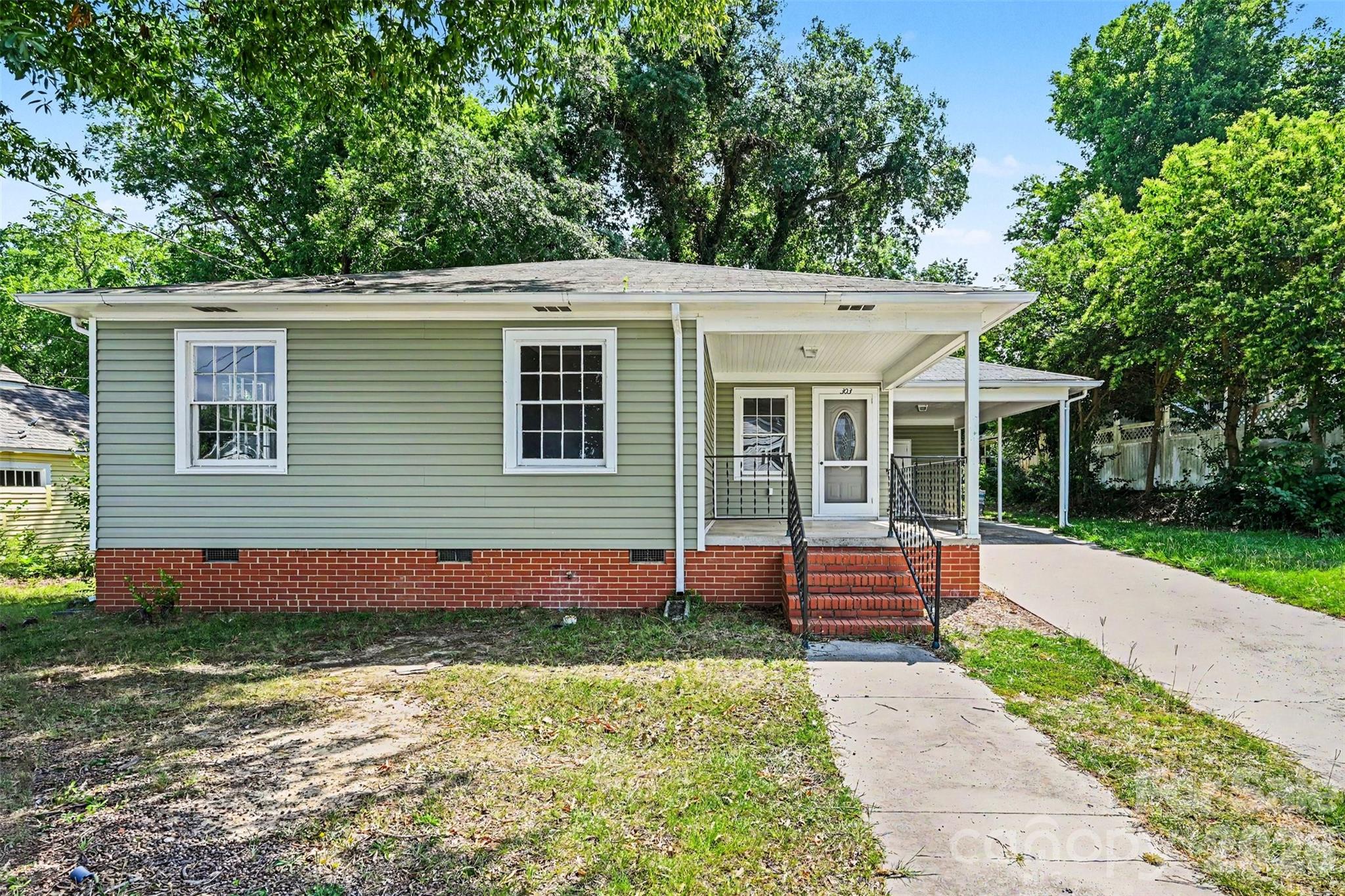 Charming property located at 303 N White St in the heart of Lancaster, SC. Conveniently positioned near downtown, shopping, dining, and local schools, this location offers both accessibility and small-town appeal. Ideal for those seeking a well-situated home or investment opportunity with easy access to everyday amenities and community resources. Don’t miss the chance to explore the potential this property has to offer.