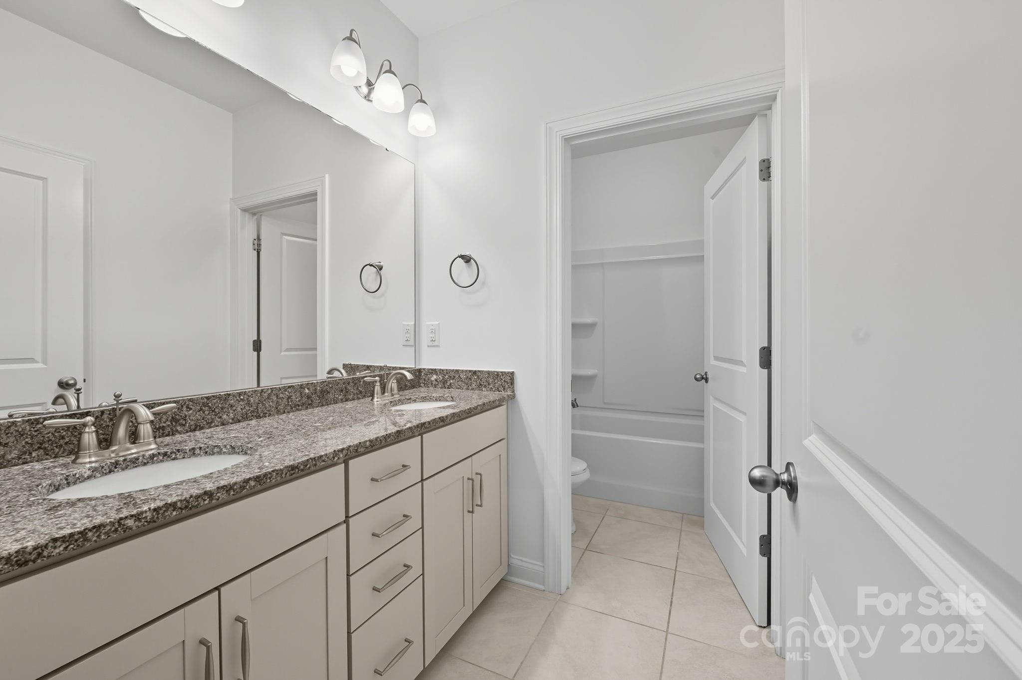 The Manors at Lake Ridge - Residential