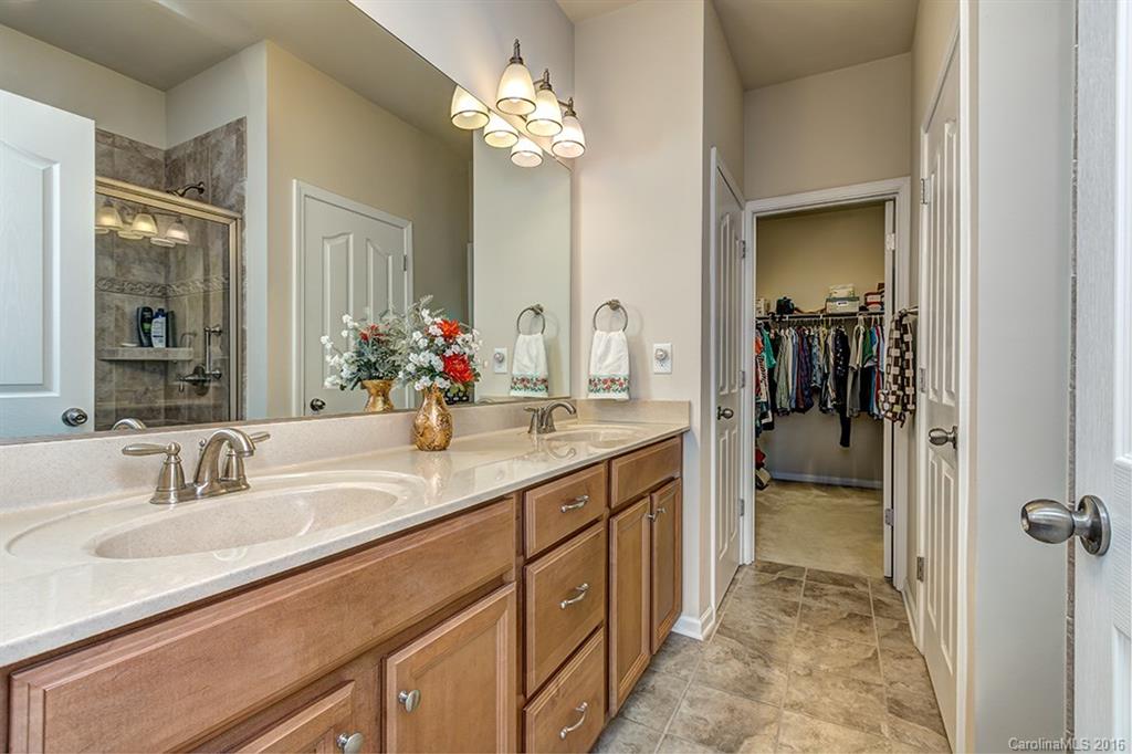 Lake Shore On Lake Wylie - Residential