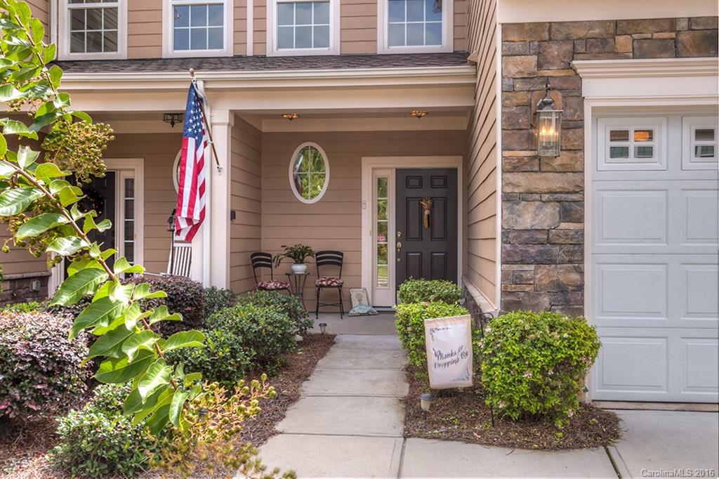 Lake Shore On Lake Wylie - Residential