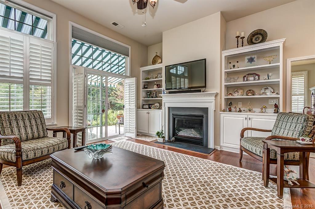 Lake Shore On Lake Wylie - Residential