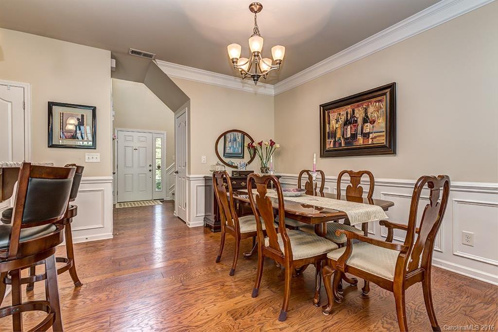 Lake Shore On Lake Wylie - Residential