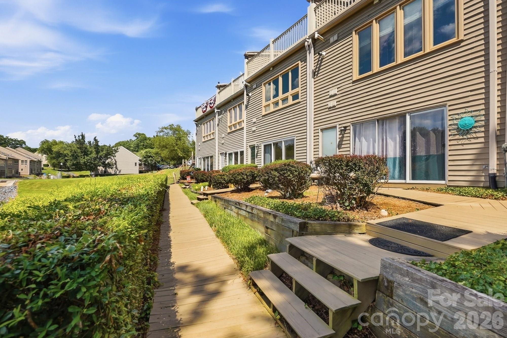 The Yachtsman - Residential