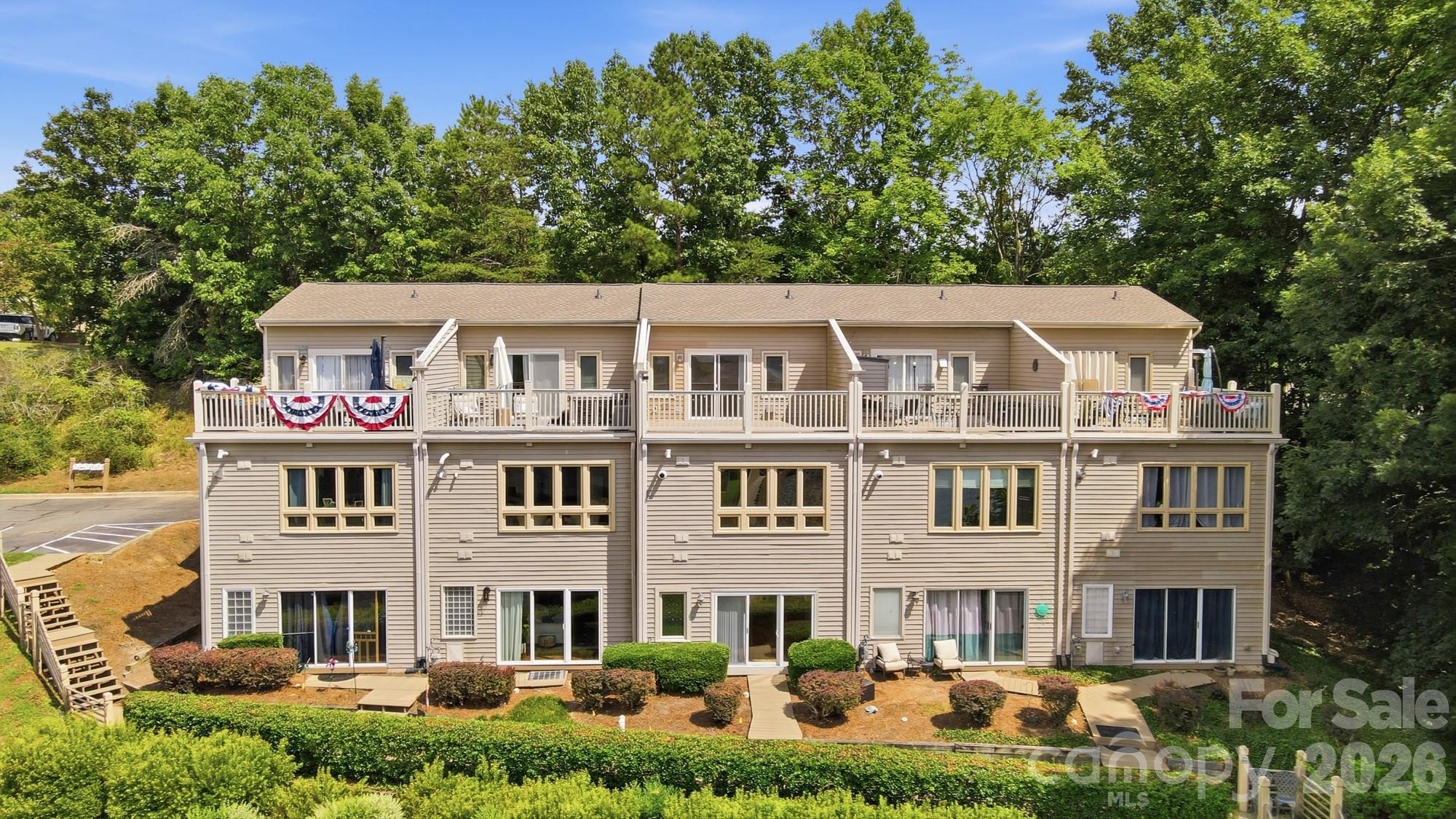The Yachtsman - Residential
