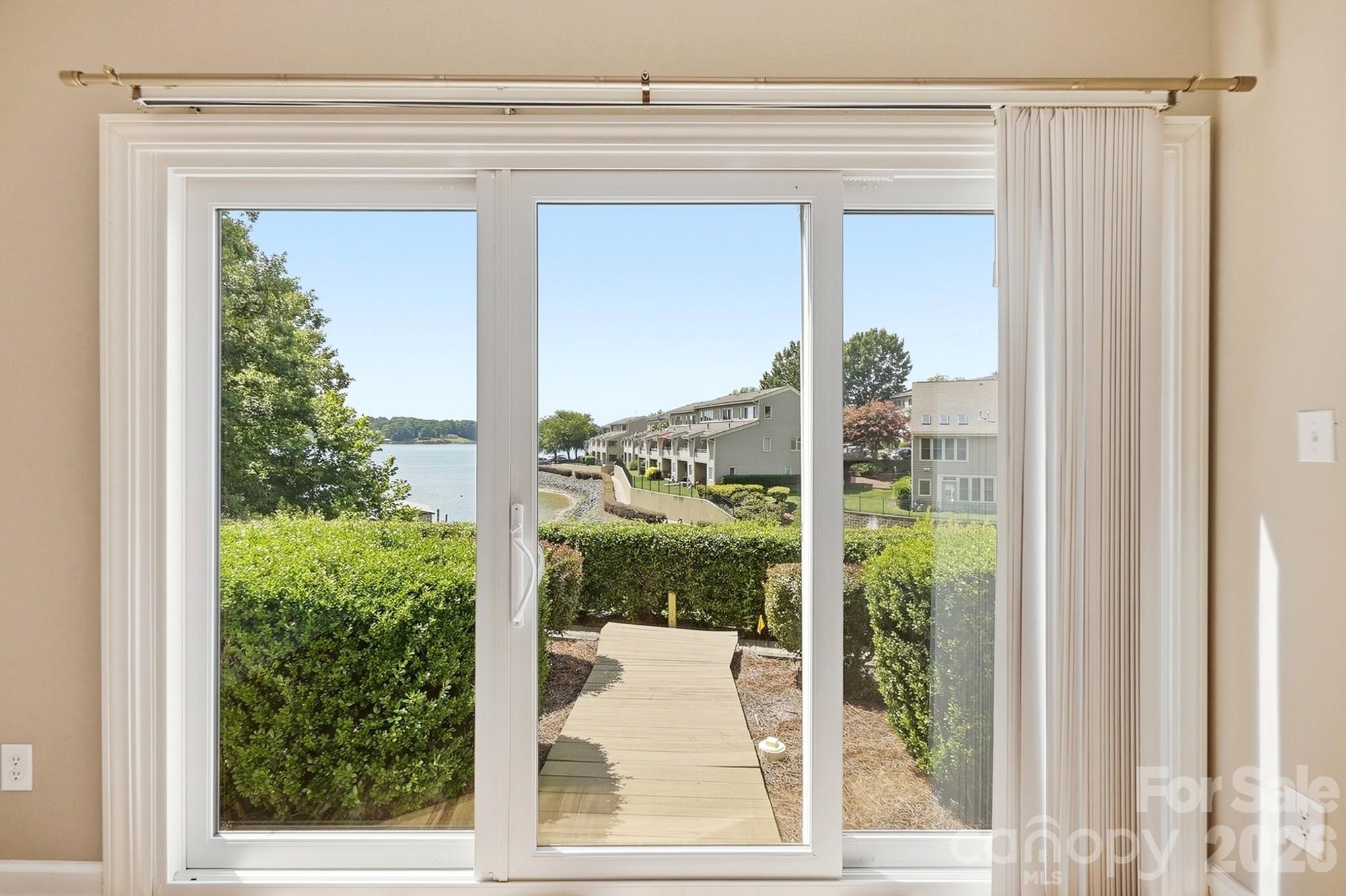 The Yachtsman - Residential