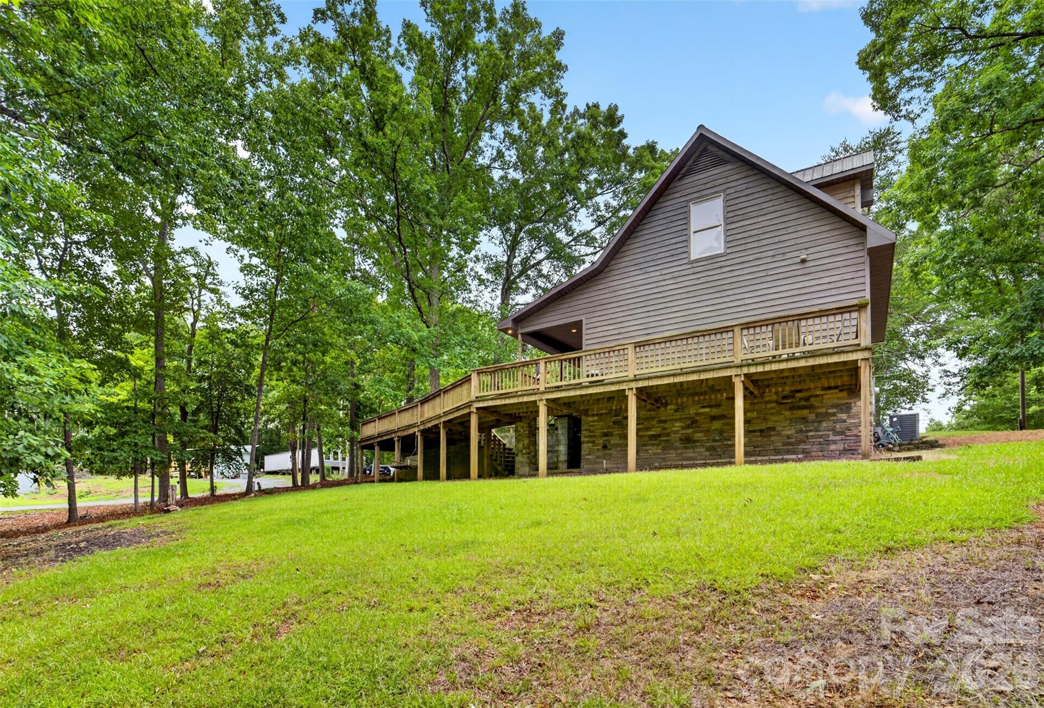 Badin Lake - Residential