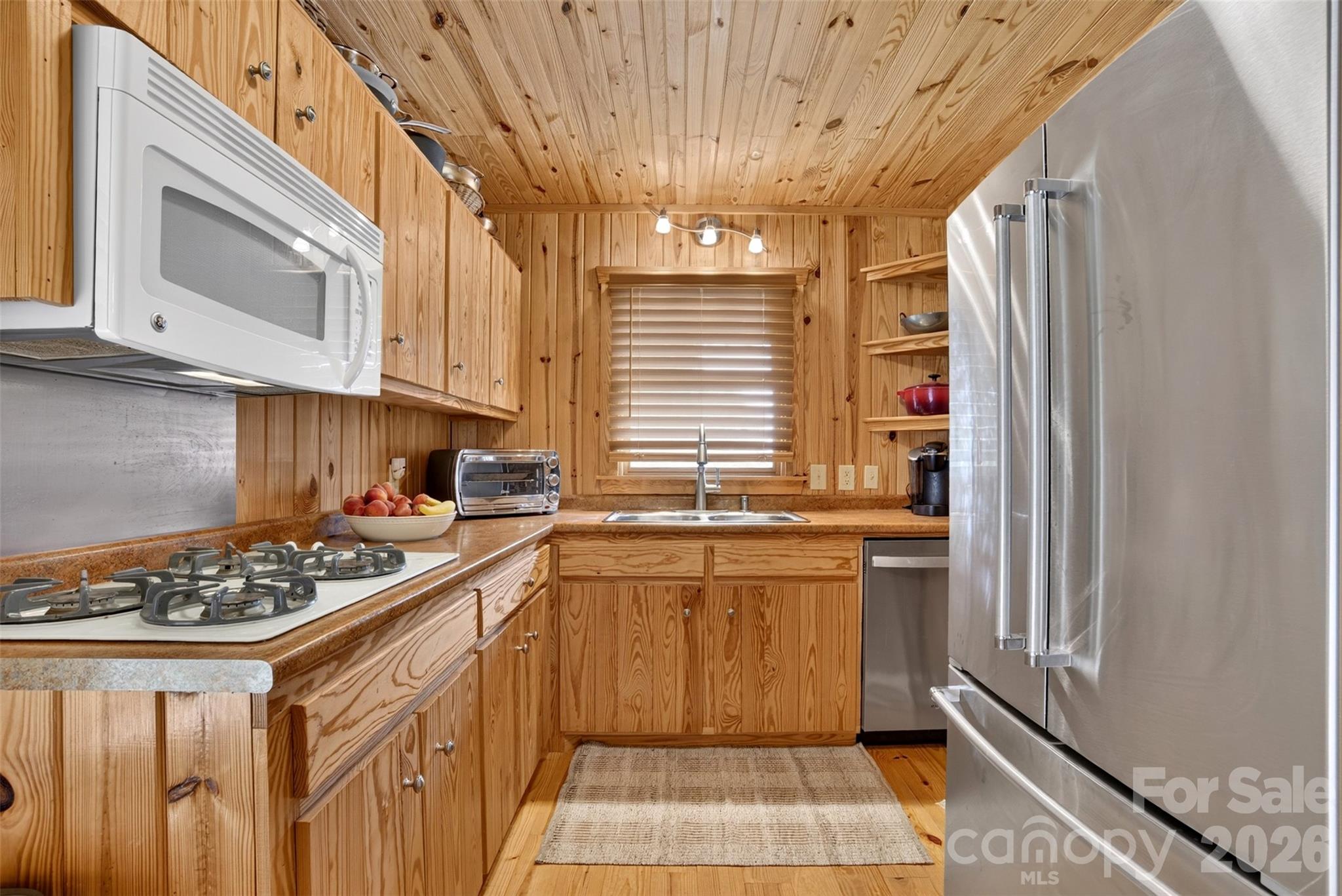 Badin Lake - Residential