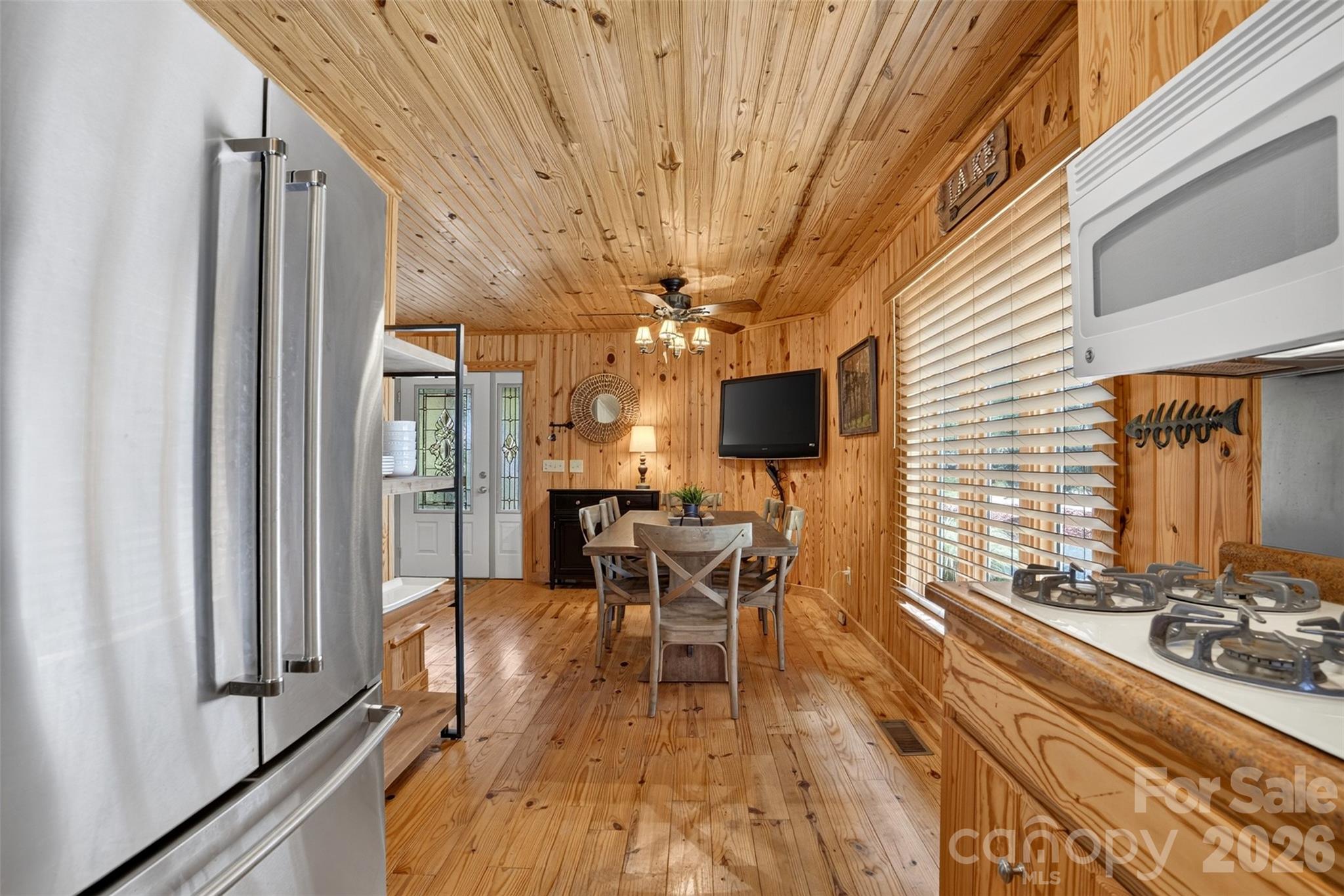 Badin Lake - Residential