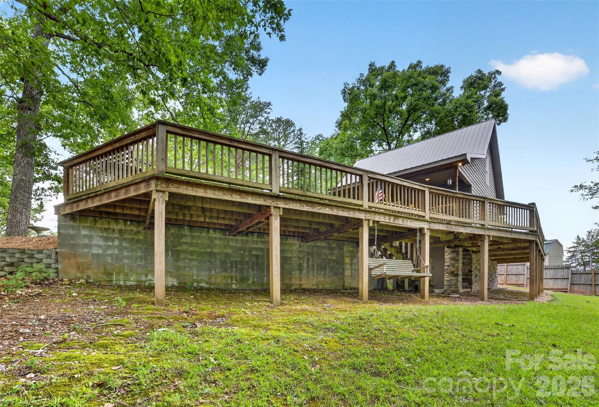 Badin Lake - Residential