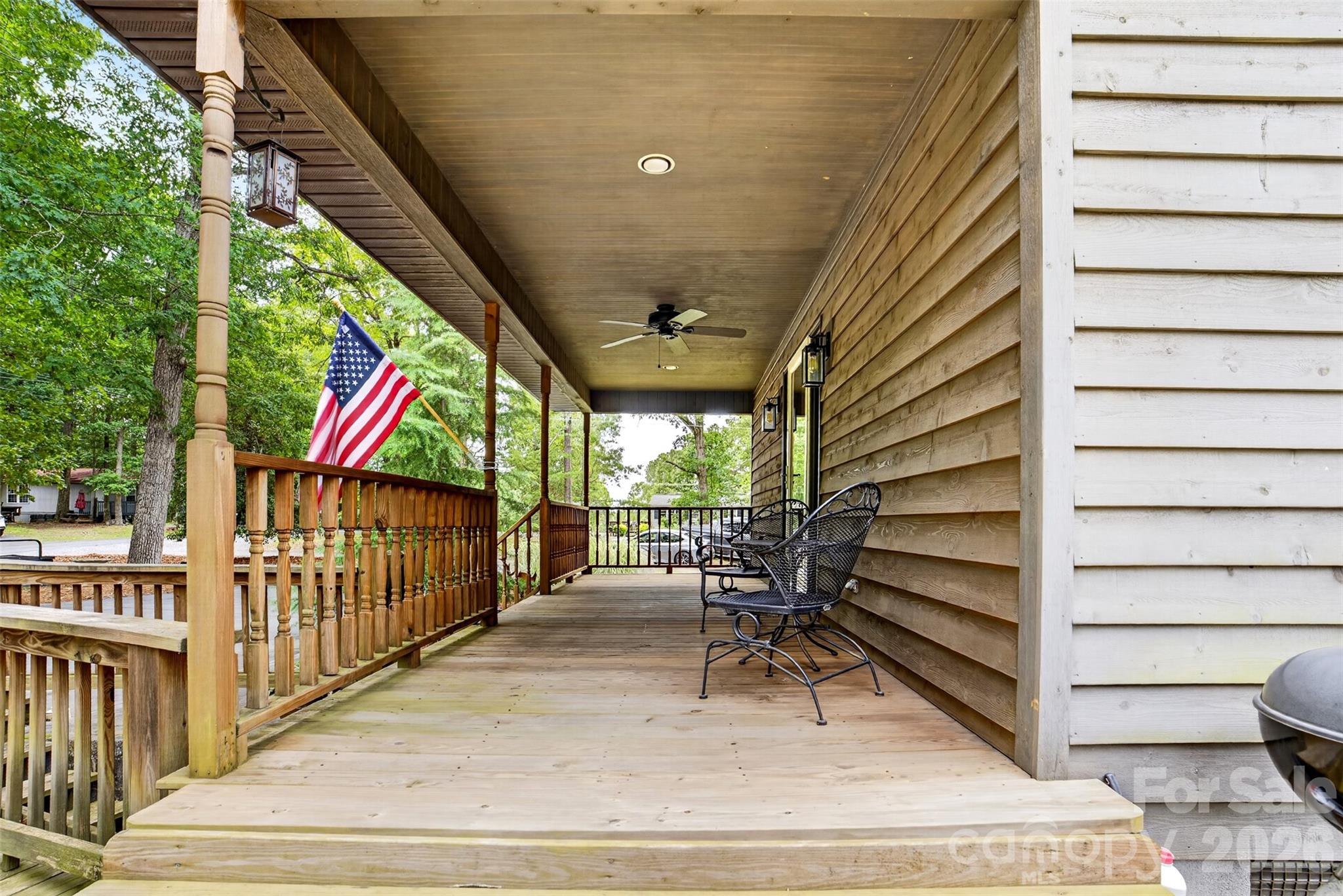Badin Lake - Residential