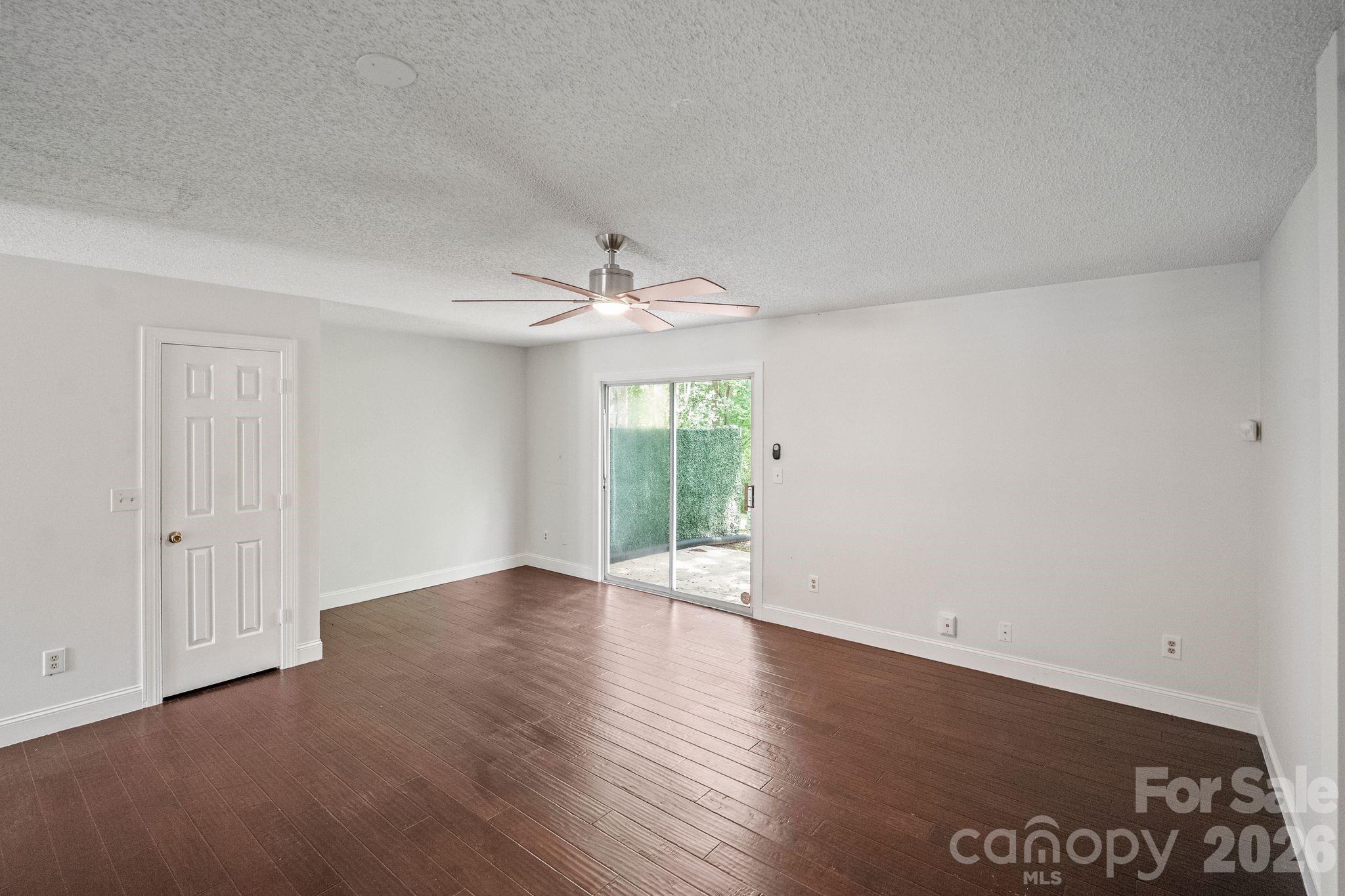 Pheasant Knoll - Residential